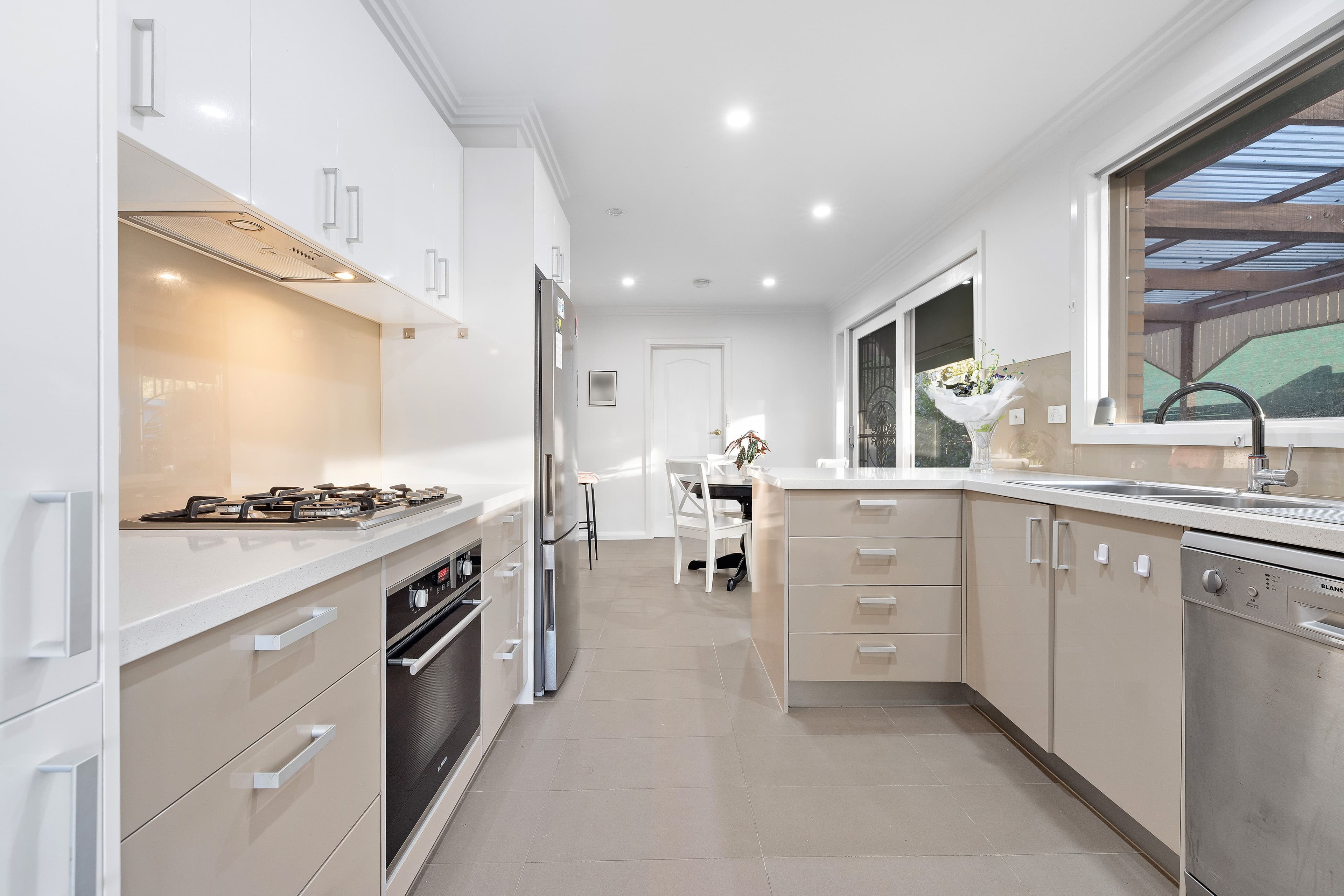 4 Robin Court, Wantirna VIC 3152, Wantirna - Thumbnail 7