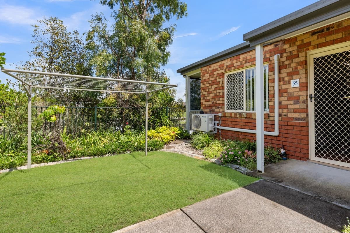55/56 Biggs Avenue, BEACHMERE, Beachmere - Thumbnail 2
