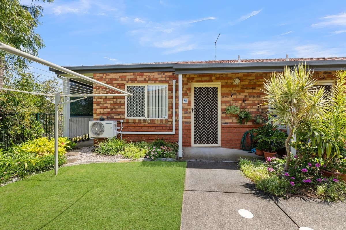 55/56 Biggs Avenue, BEACHMERE, Beachmere - Thumbnail 3