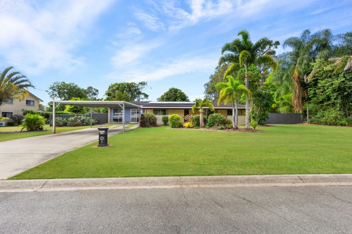 5 Dawn Street, DECEPTION BAY, Deception Bay - Image 1