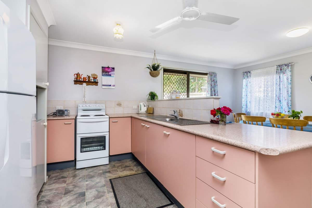 12 Parakeet Court, DECEPTION BAY, Deception Bay - Thumbnail 3