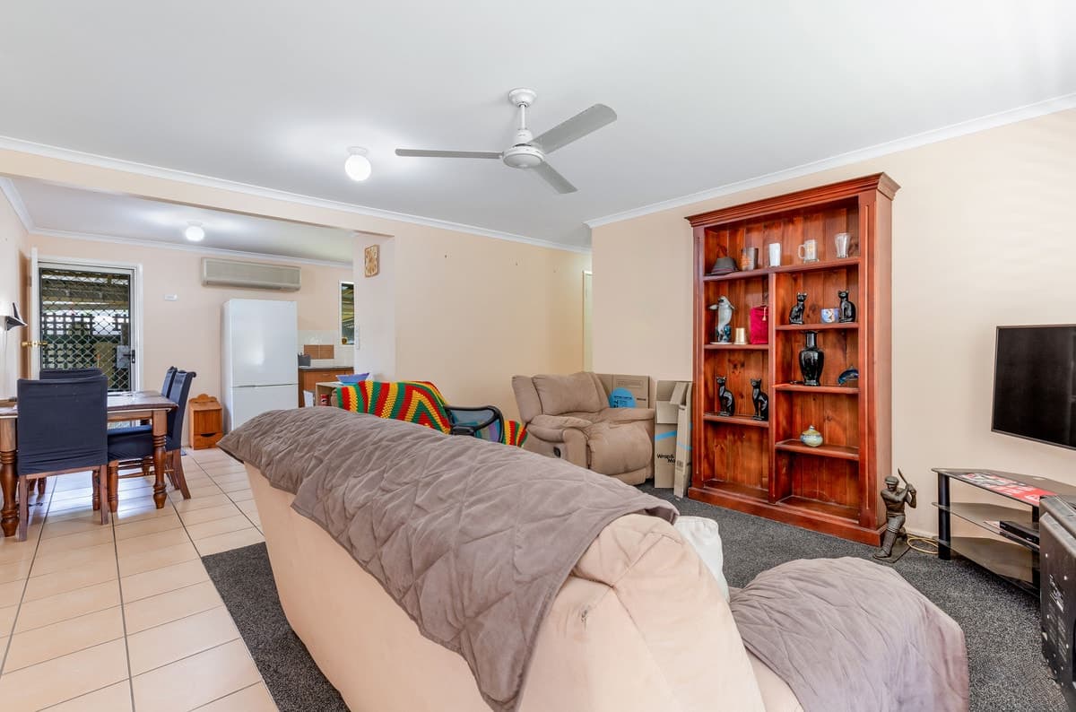 12 Wrybourne Street, DECEPTION BAY, Deception Bay - Thumbnail 3