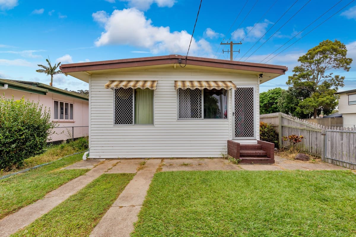 50 Beaufort Place, DECEPTION BAY, Deception Bay - Thumbnail 2