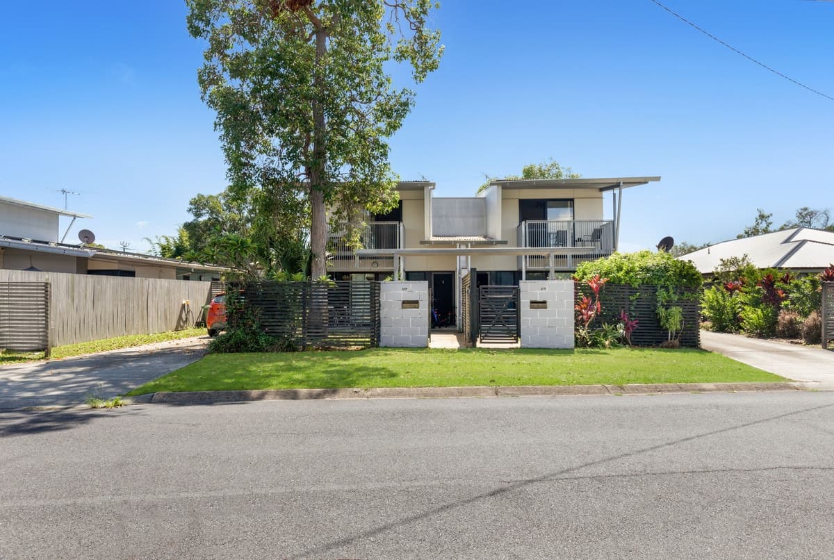 1&2/17 Bateman Street, DECEPTION BAY, Deception Bay - Thumbnail 2