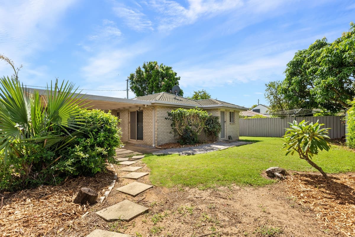 65 Bermuda Avenue, DECEPTION BAY, Deception Bay - Thumbnail 2