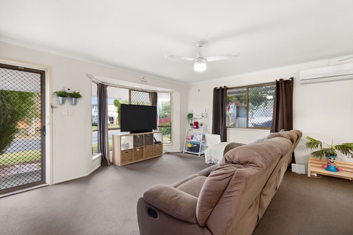 45 Claverton Drive, DECEPTION BAY, Deception Bay - Thumbnail 2