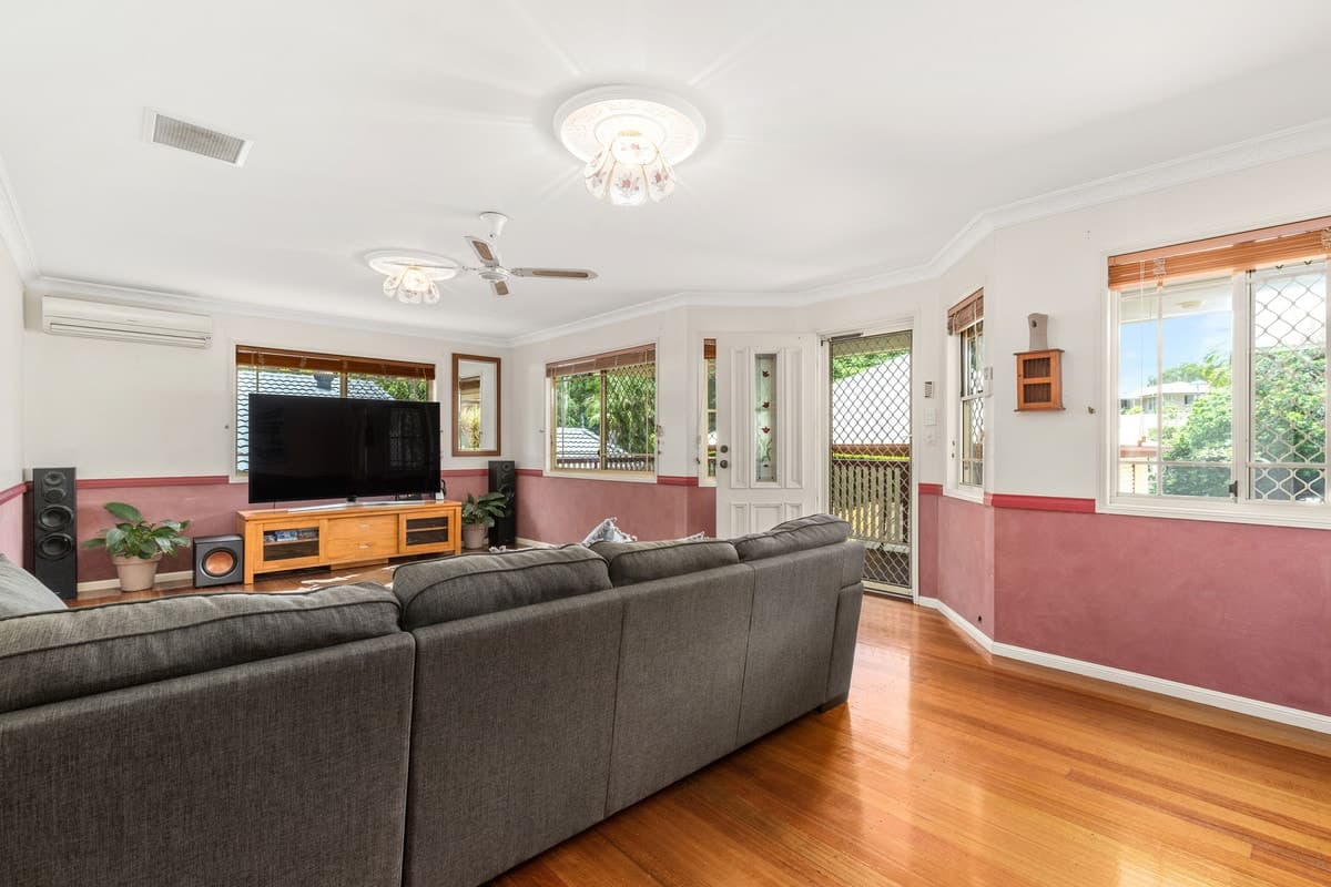 18 Donnelly Drive, KALLANGUR, Kallangur - Thumbnail 3