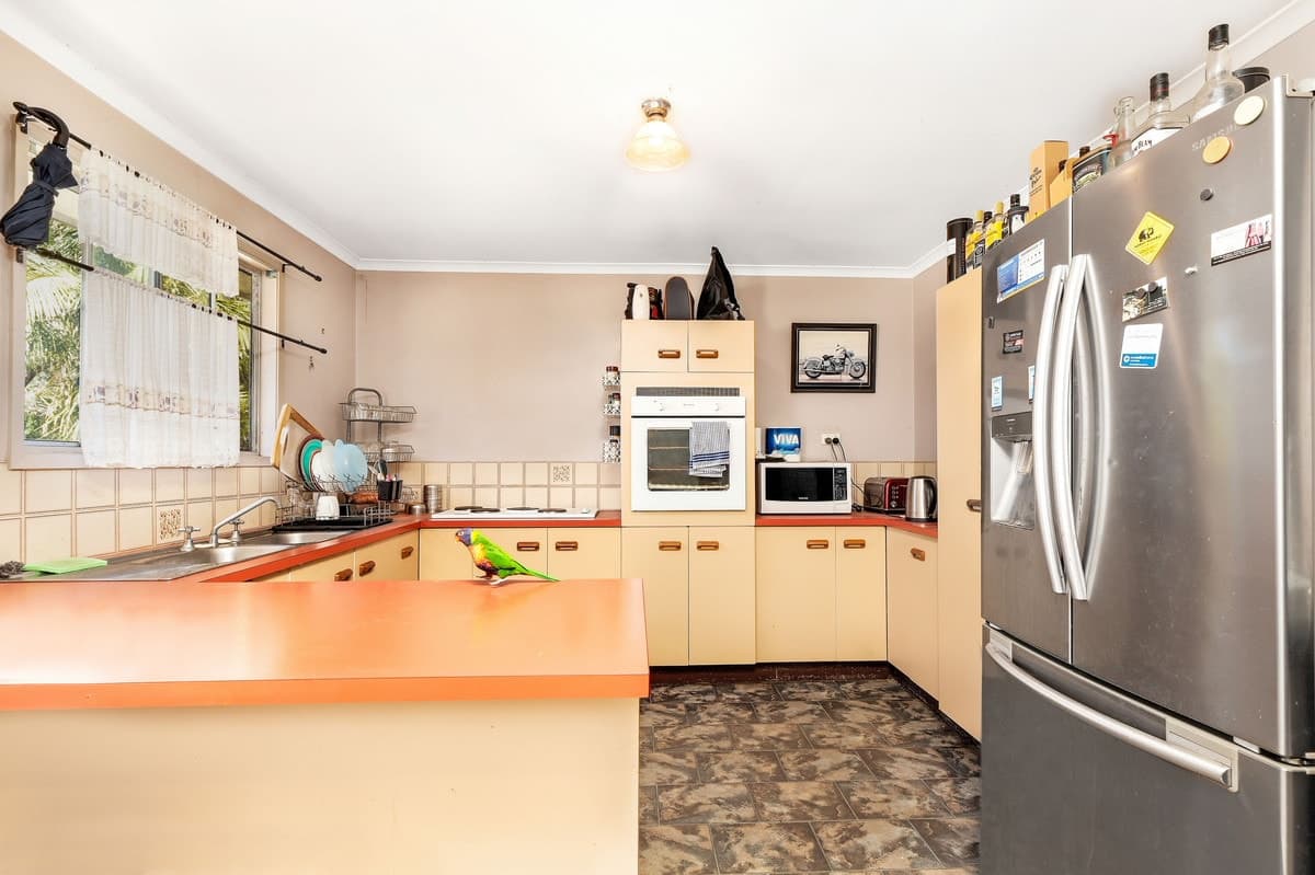 9 Old Bay Road, DECEPTION BAY, Deception Bay - Thumbnail 3