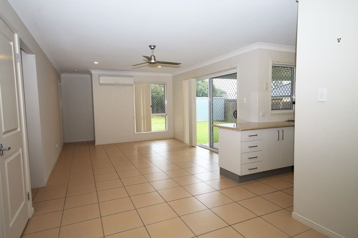 13 Barron Street, MORAYFIELD, Morayfield - Thumbnail 3