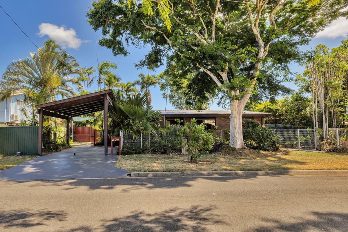 6 Simon Street, DECEPTION BAY, Deception Bay - Thumbnail 2