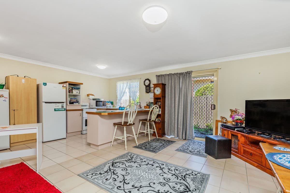 2/34 Park Road, DECEPTION BAY, Deception Bay - Thumbnail 2