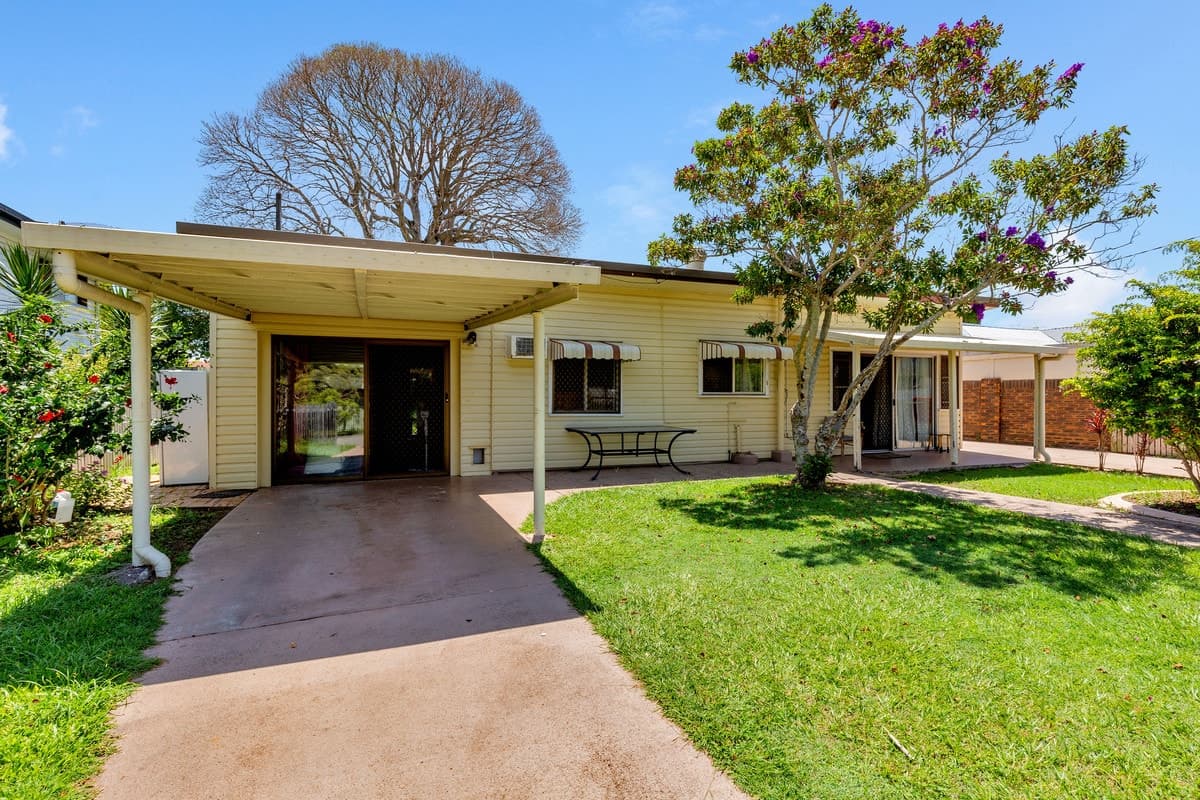 8 Airlie Avenue, DECEPTION BAY, Deception Bay - Image 1