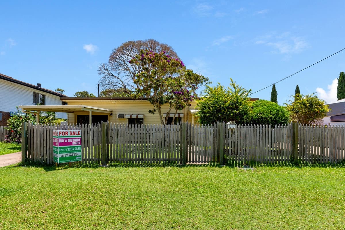 8 Airlie Avenue, DECEPTION BAY, Deception Bay - Thumbnail 2