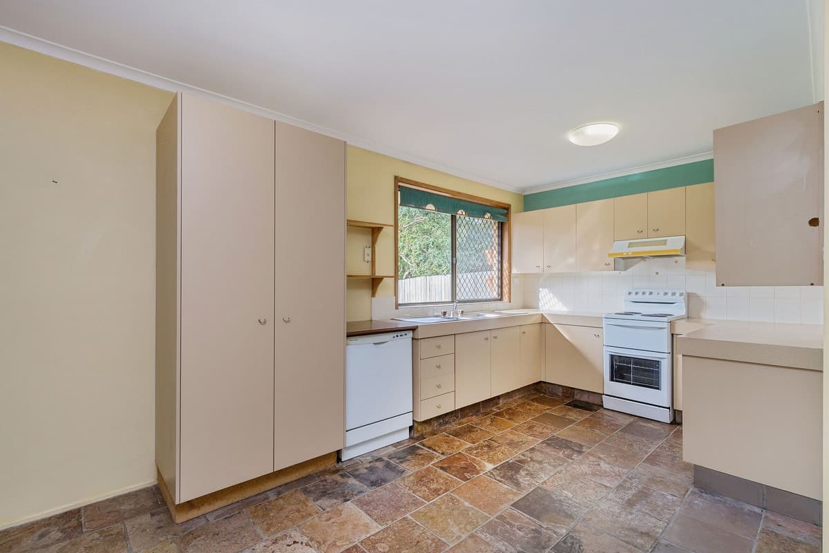 36 Gynther Road, ROTHWELL, Rothwell - Thumbnail 3