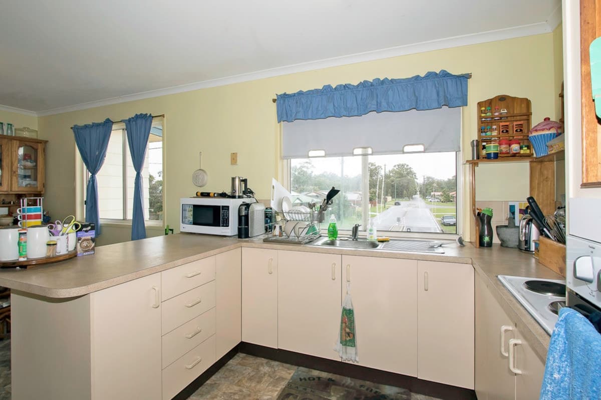 69 Bermuda Avenue, DECEPTION BAY, Deception Bay - Thumbnail 3