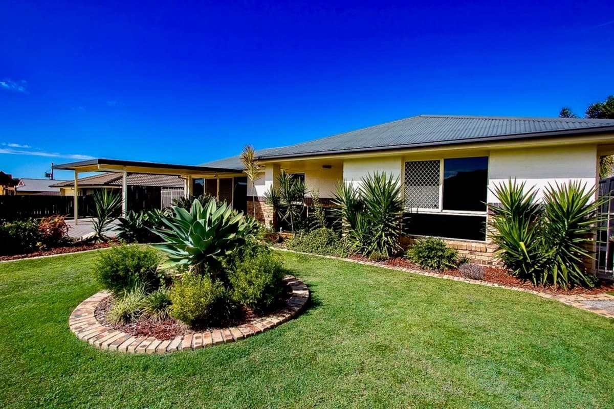 42 Cairns Cresent, DECEPTION BAY, Deception Bay - Thumbnail 2