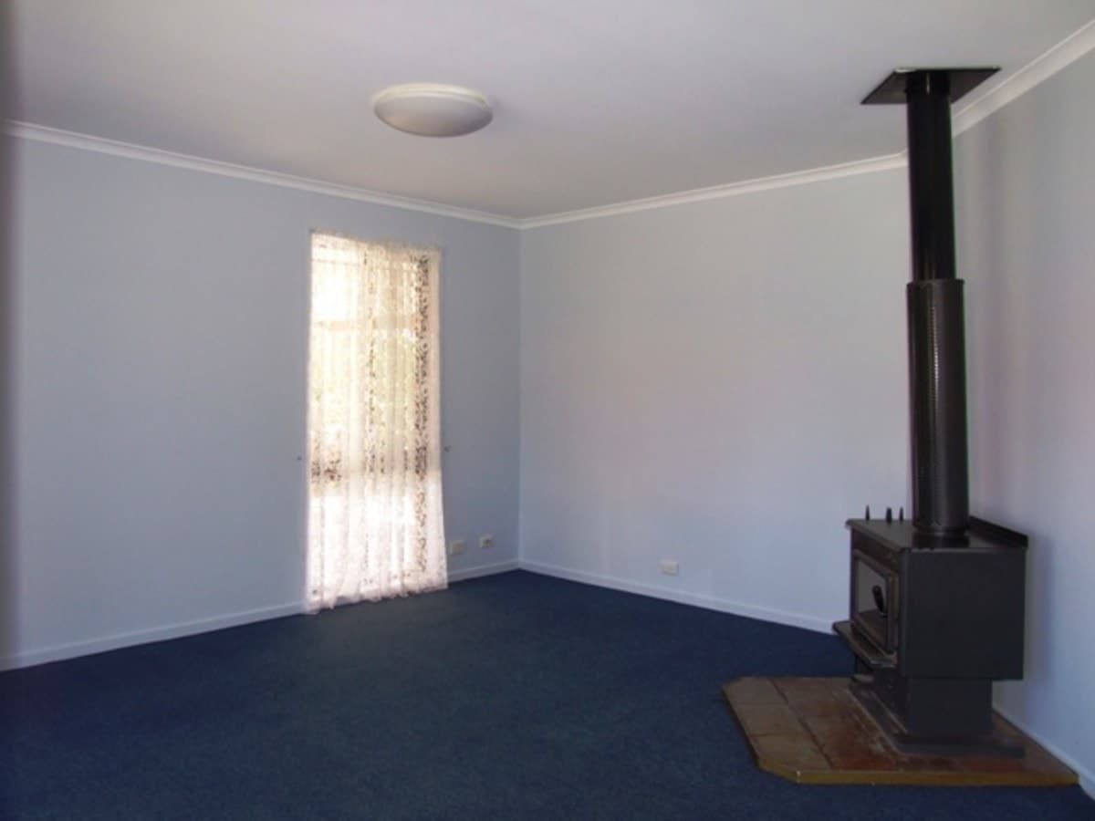 7 Parakeet Court, DECEPTION BAY, Deception Bay - Thumbnail 2