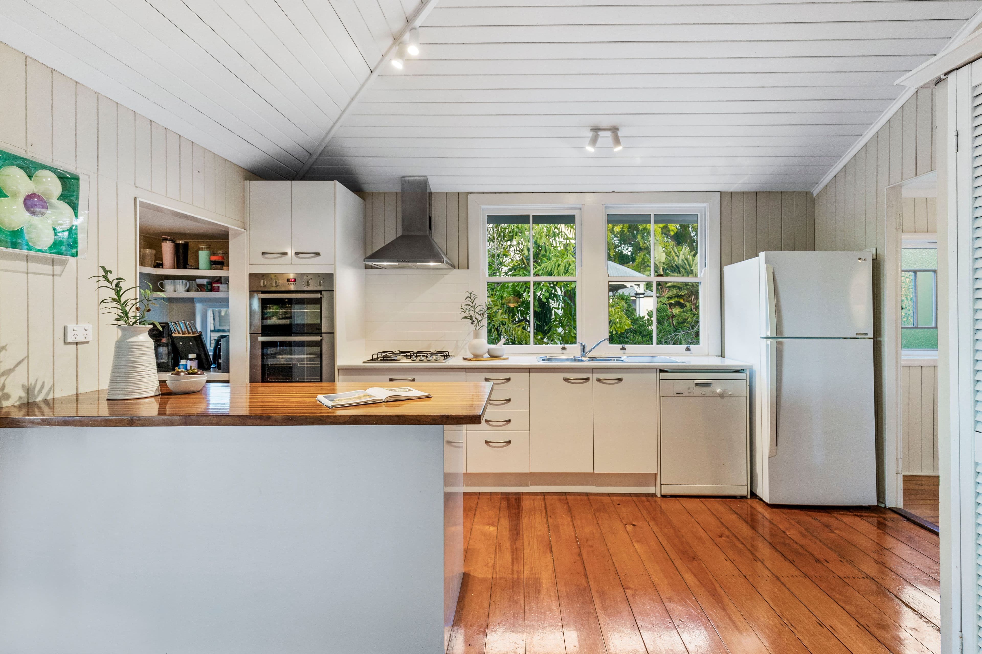 107 Rode Road, Wavell Heights QLD 4012, Wavell Heights - Thumbnail 2