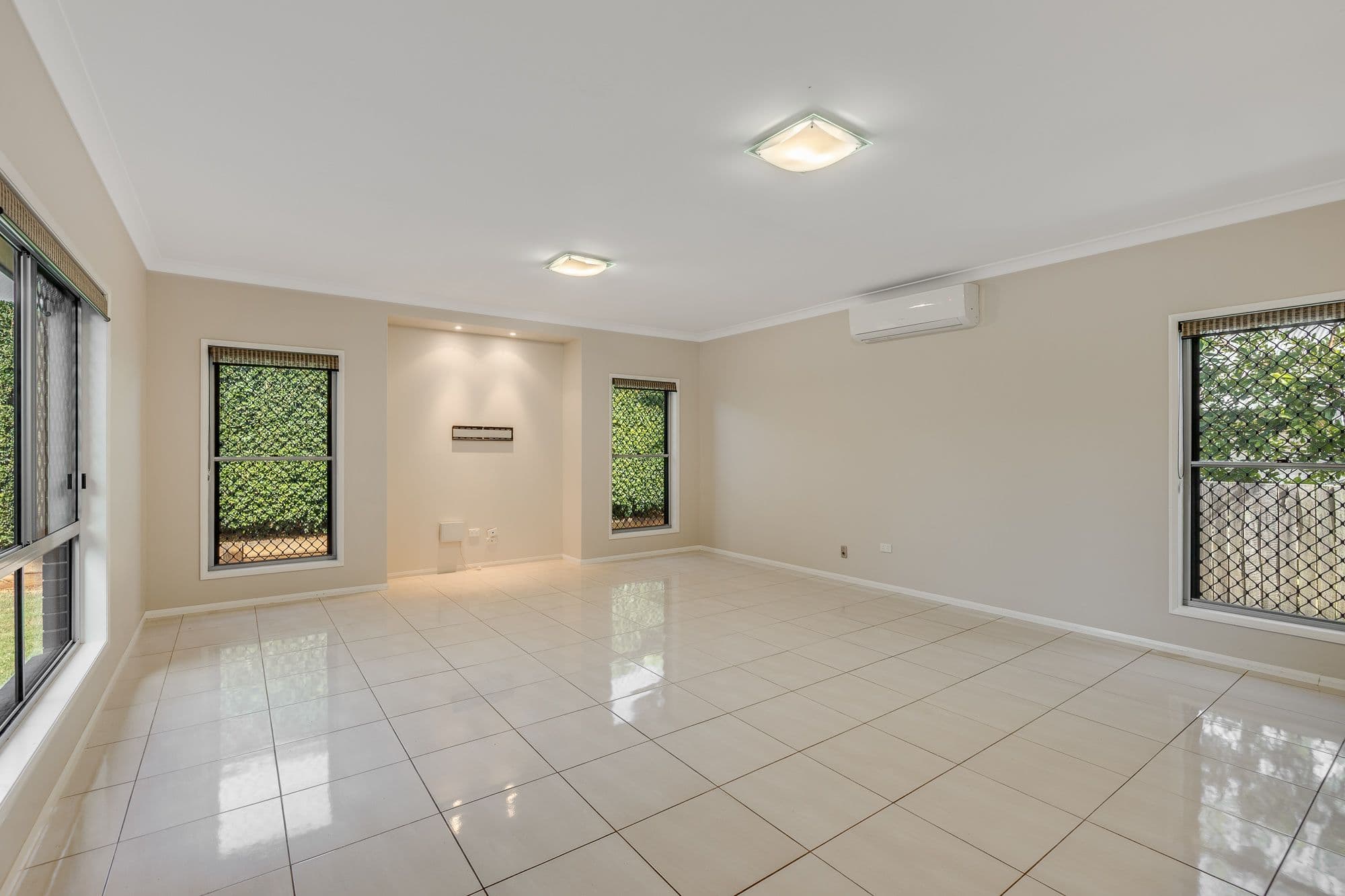 90 Spring Street, Middle Ridge QLD 4350, Middle Ridge - Thumbnail 6