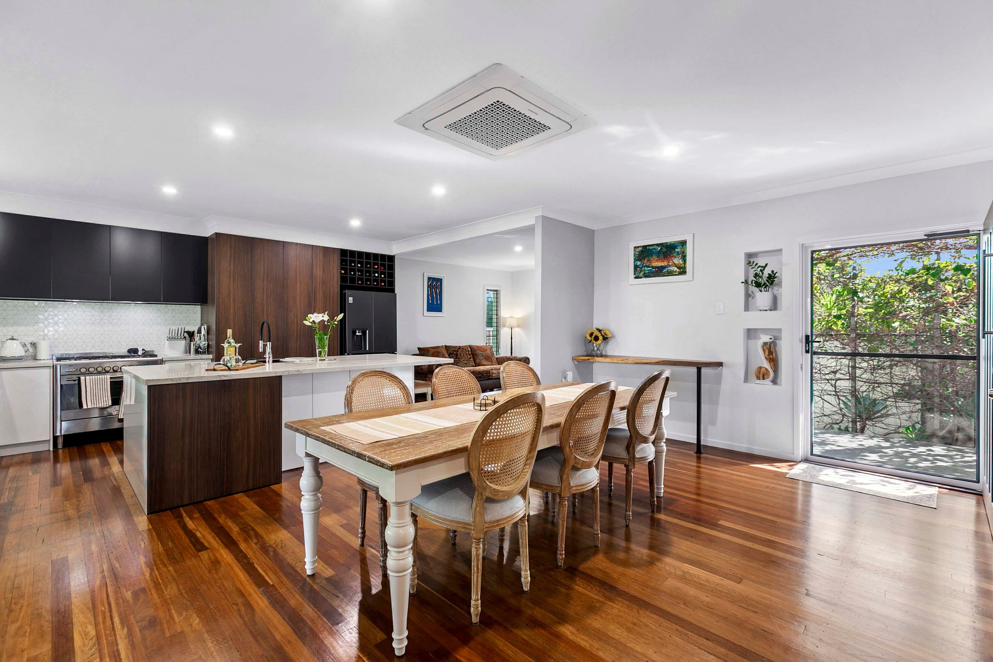 269 Torquay Terrace, Torquay QLD 4655, Torquay - Thumbnail 3
