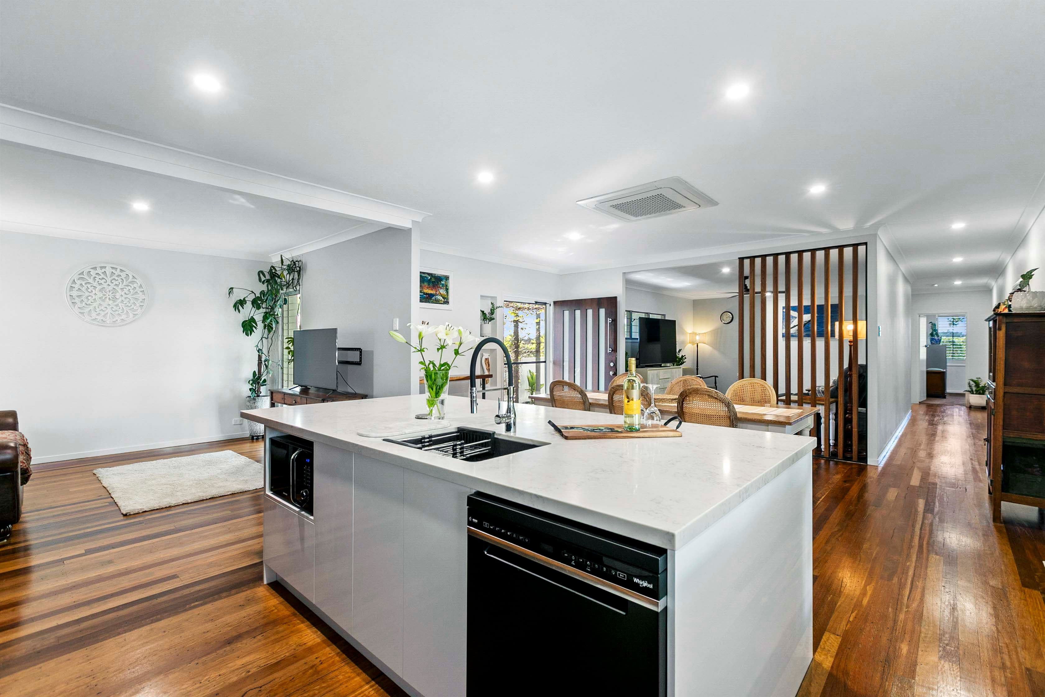 269 Torquay Terrace, Torquay QLD 4655, Torquay - Thumbnail 6