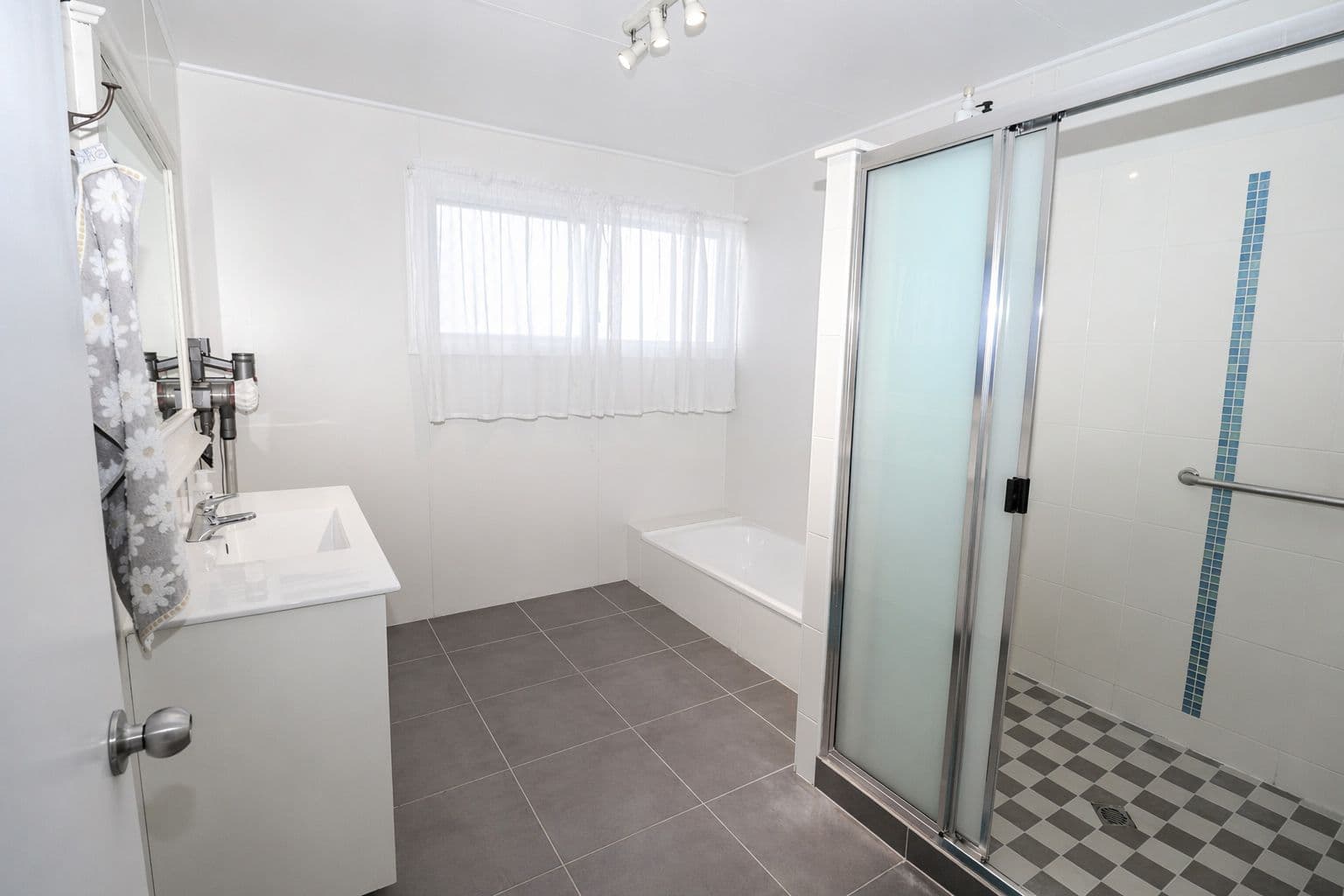 33 Forgan Street, Ingham QLD 4850, Ingham - Thumbnail 7