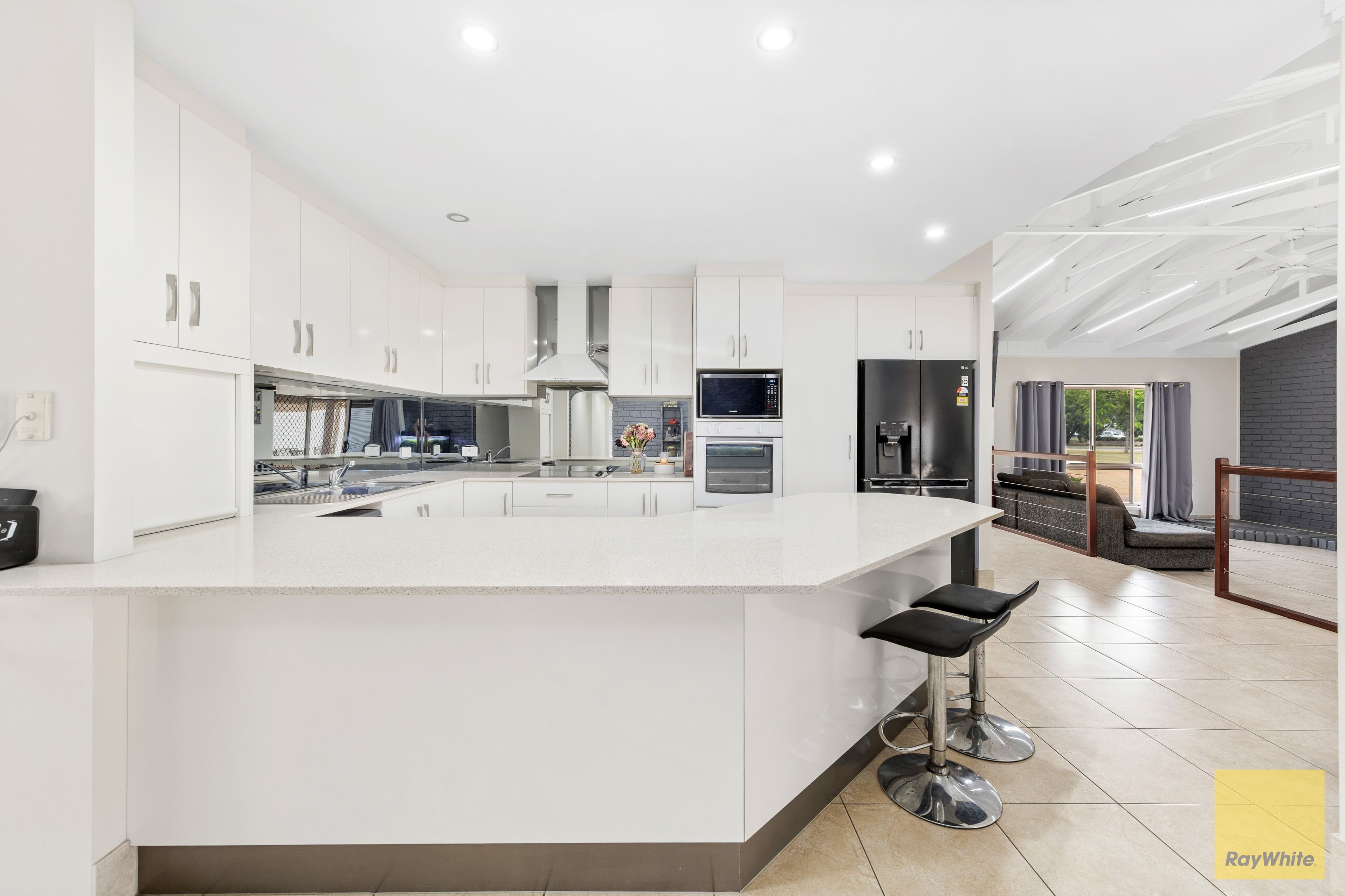 37 Slack Drive, Emerald QLD 4720, Emerald - Thumbnail 4