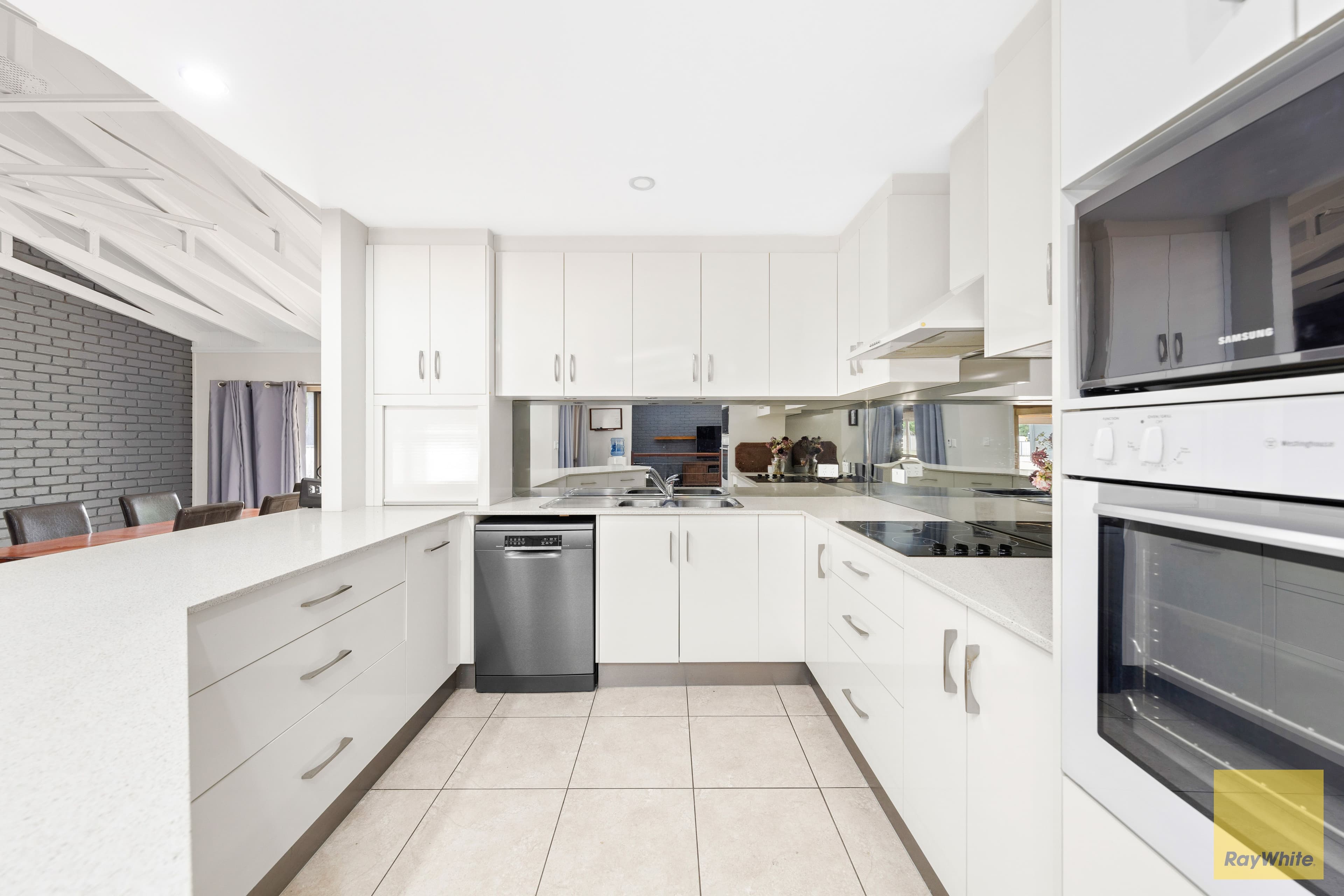 37 Slack Drive, Emerald QLD 4720, Emerald - Thumbnail 5
