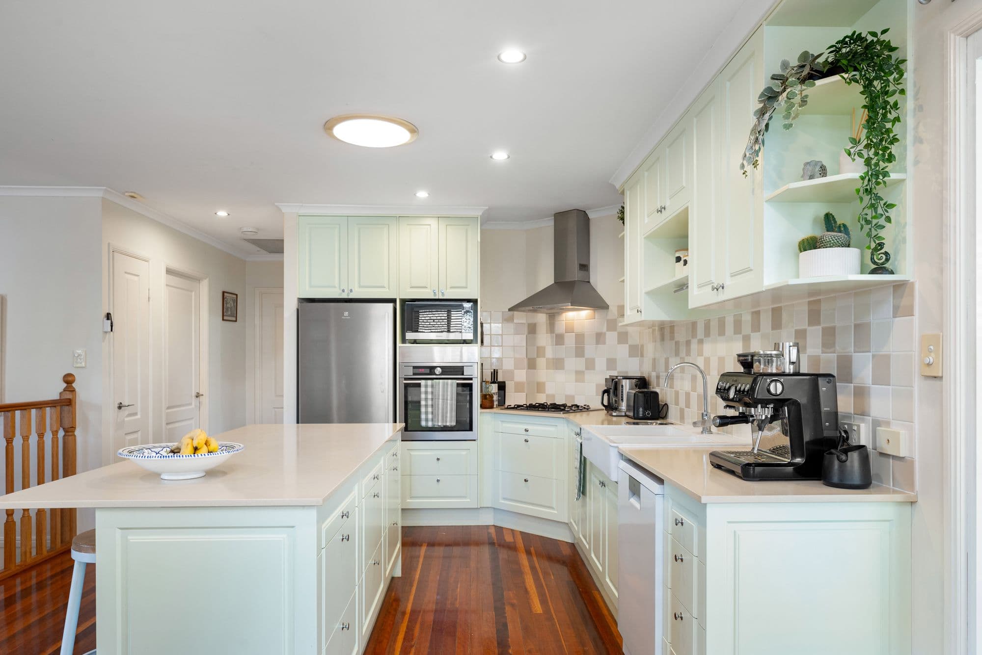 64 Valaria Avenue, Seven Hills QLD 4170, Seven Hills - Thumbnail 8