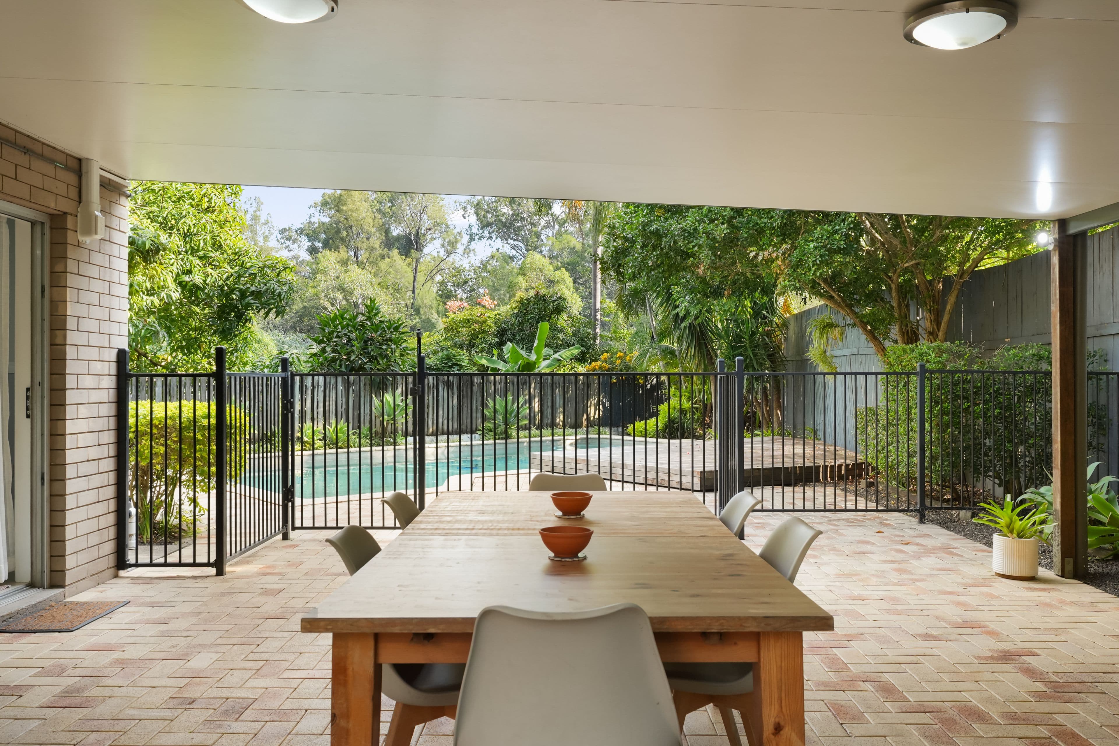 68 Dumbarton Drive, Kenmore QLD 4069, Kenmore - Thumbnail 2