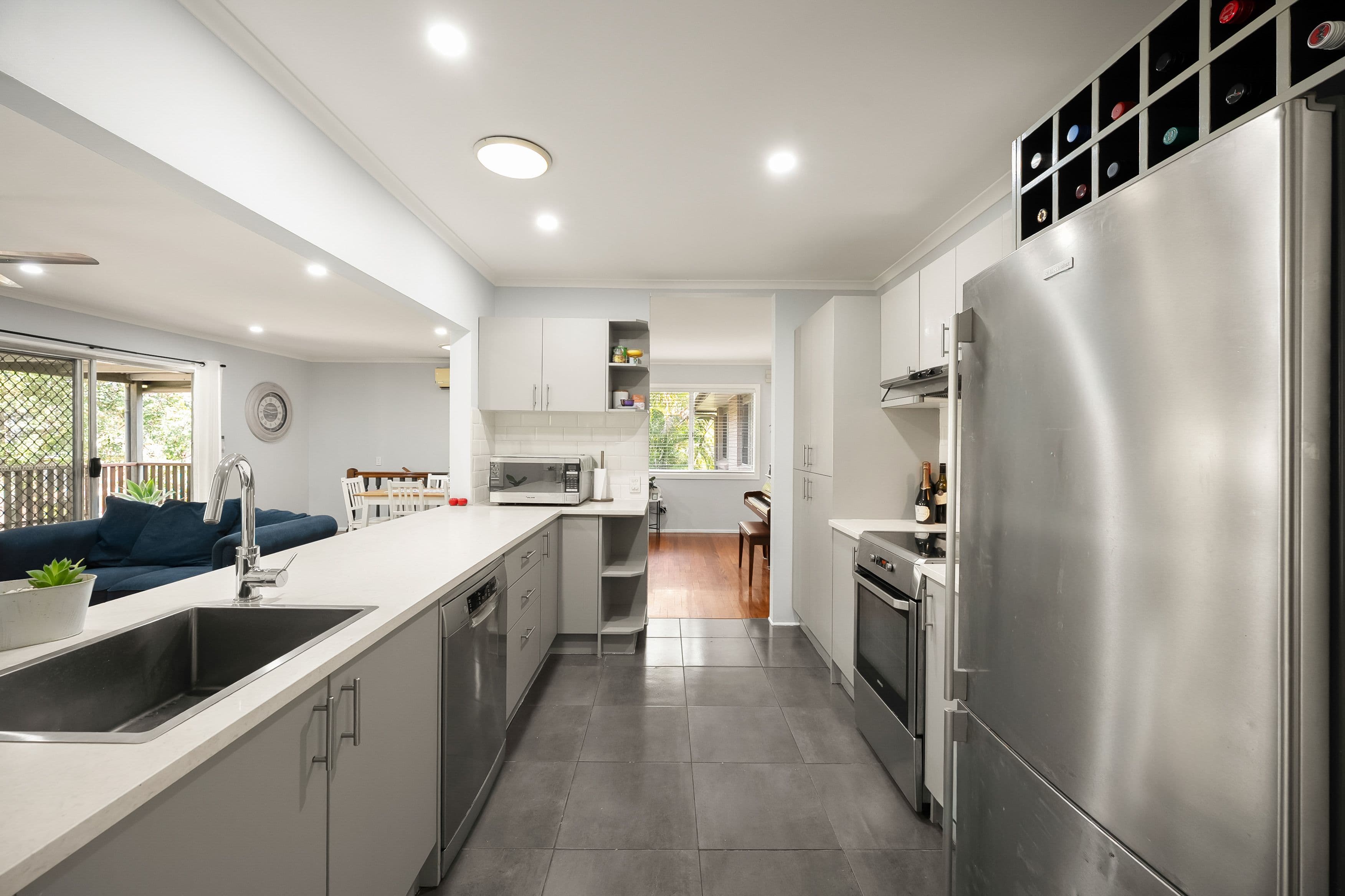 68 Dumbarton Drive, Kenmore QLD 4069, Kenmore - Thumbnail 7