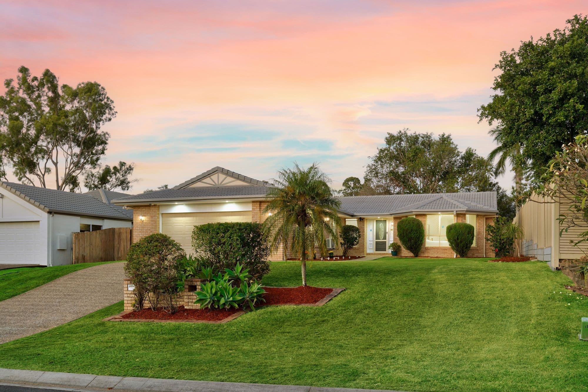 8 Taupo Place, Parkinson QLD 4115, Parkinson - Image 1