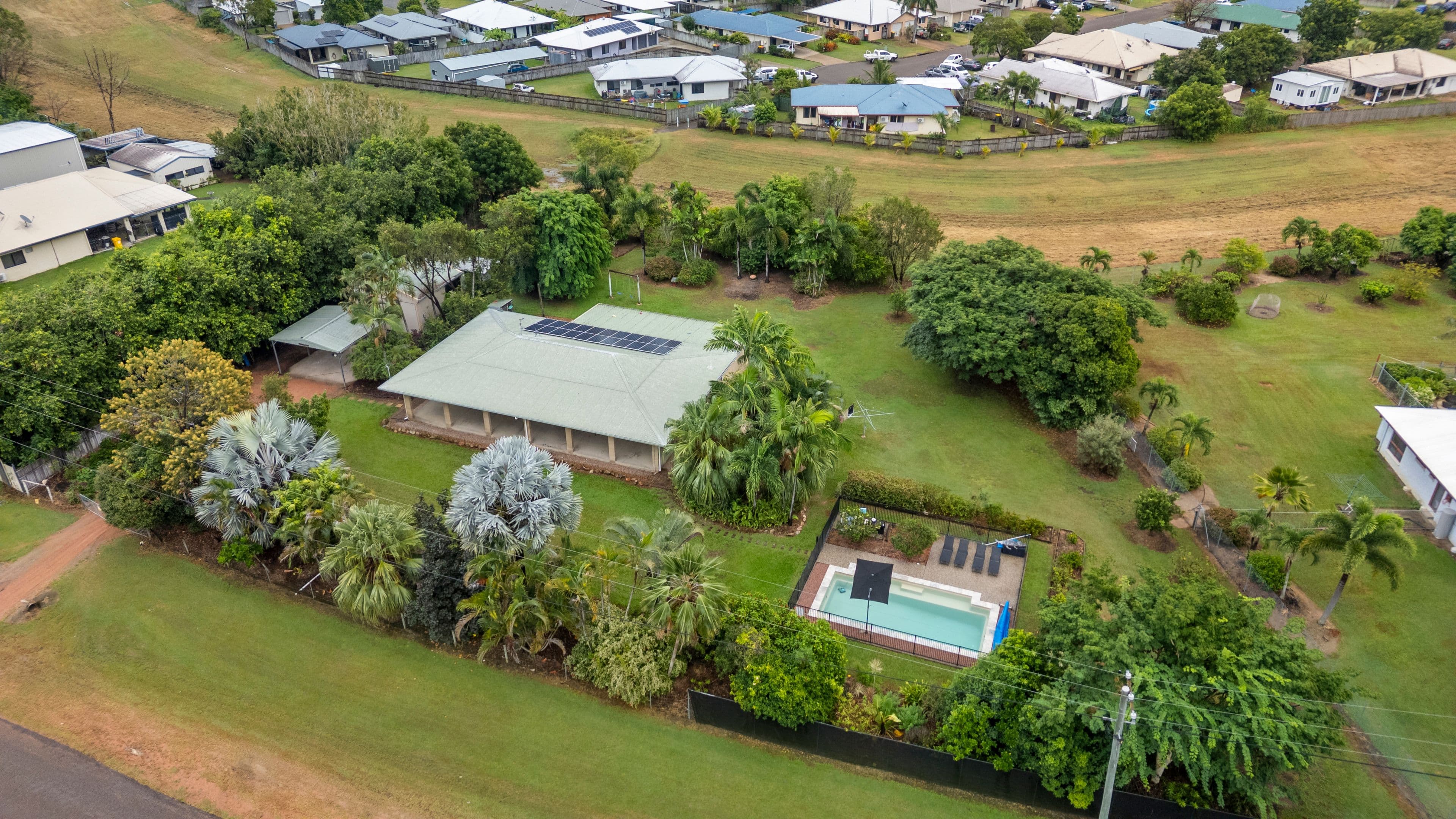 48 Wayne Street, Kelso QLD 4815, Kelso - Thumbnail 2