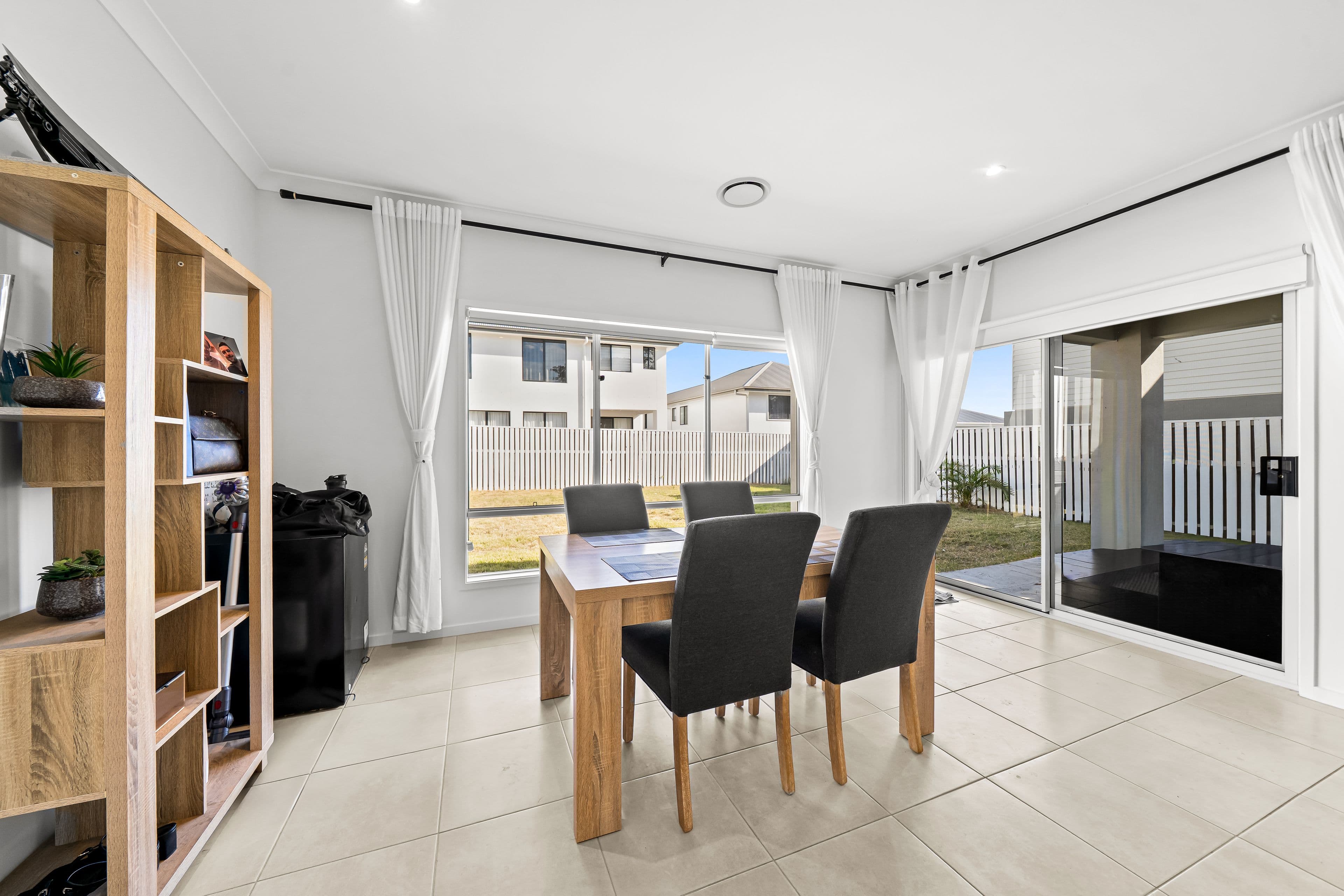 8 Lakeshore Crescent, Willawong QLD 4110, Willawong - Thumbnail 8