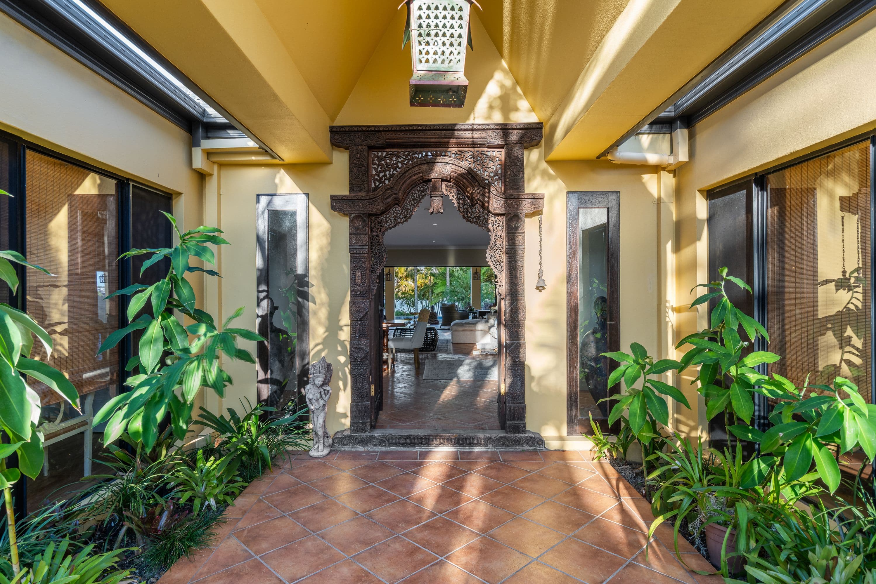 72 Sir Bruce Small Boulevard, Benowa Waters QLD 4217, Benowa - Thumbnail 4