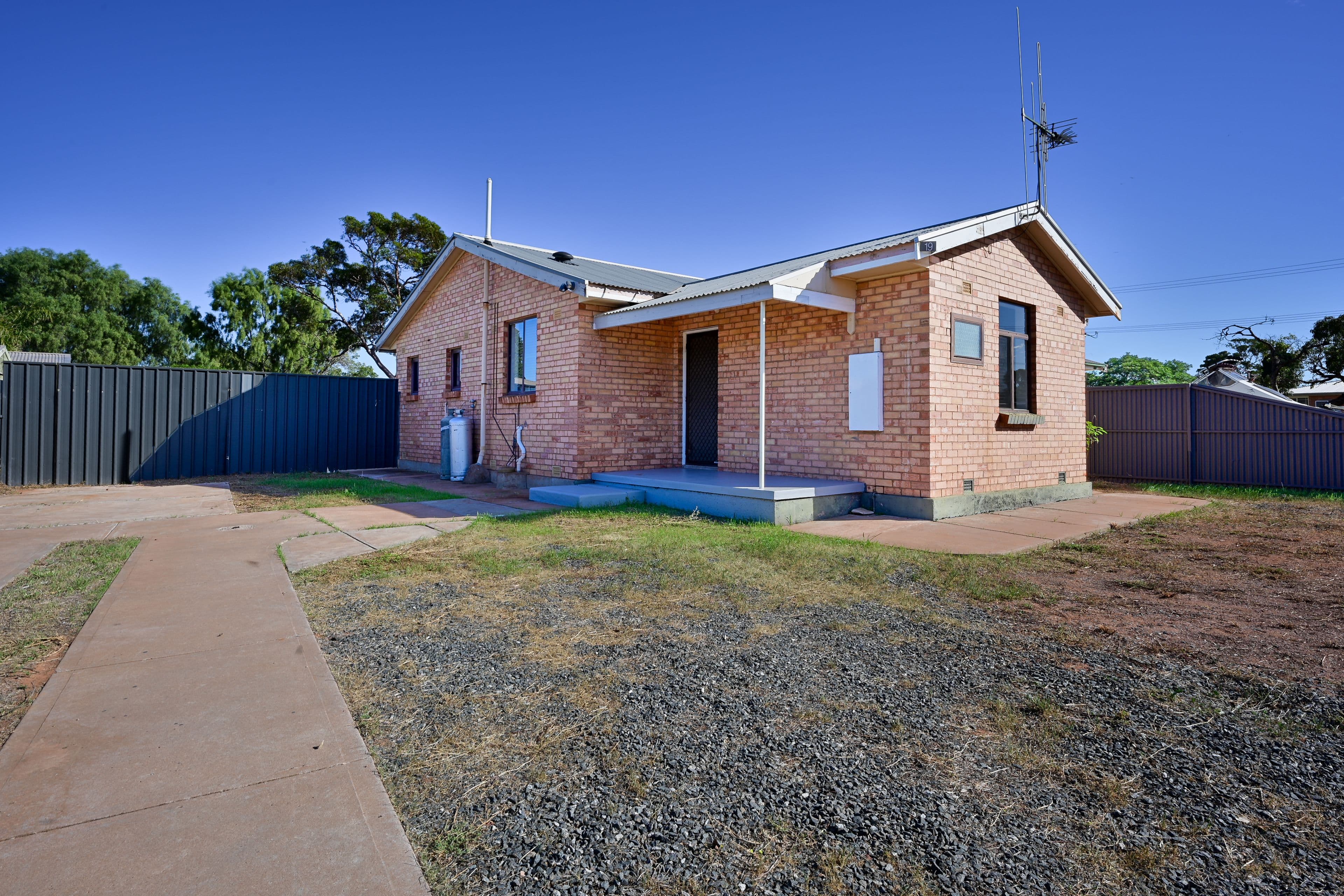 19 Berry Street, Whyalla Stuart SA 5608, Whyalla Stuart - Image 1