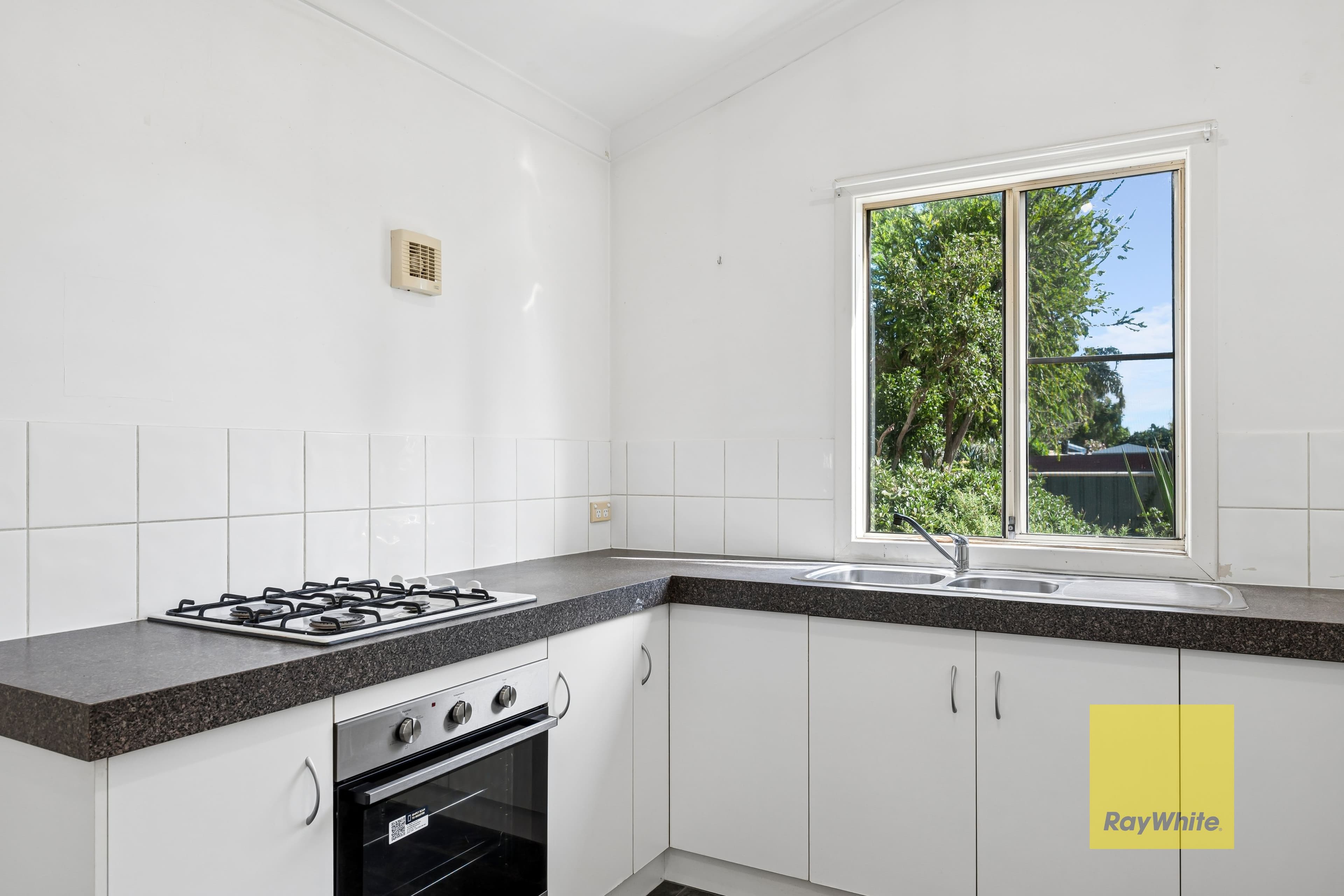 4A Werndley Street, Armadale WA 6112, Armadale - Thumbnail 5