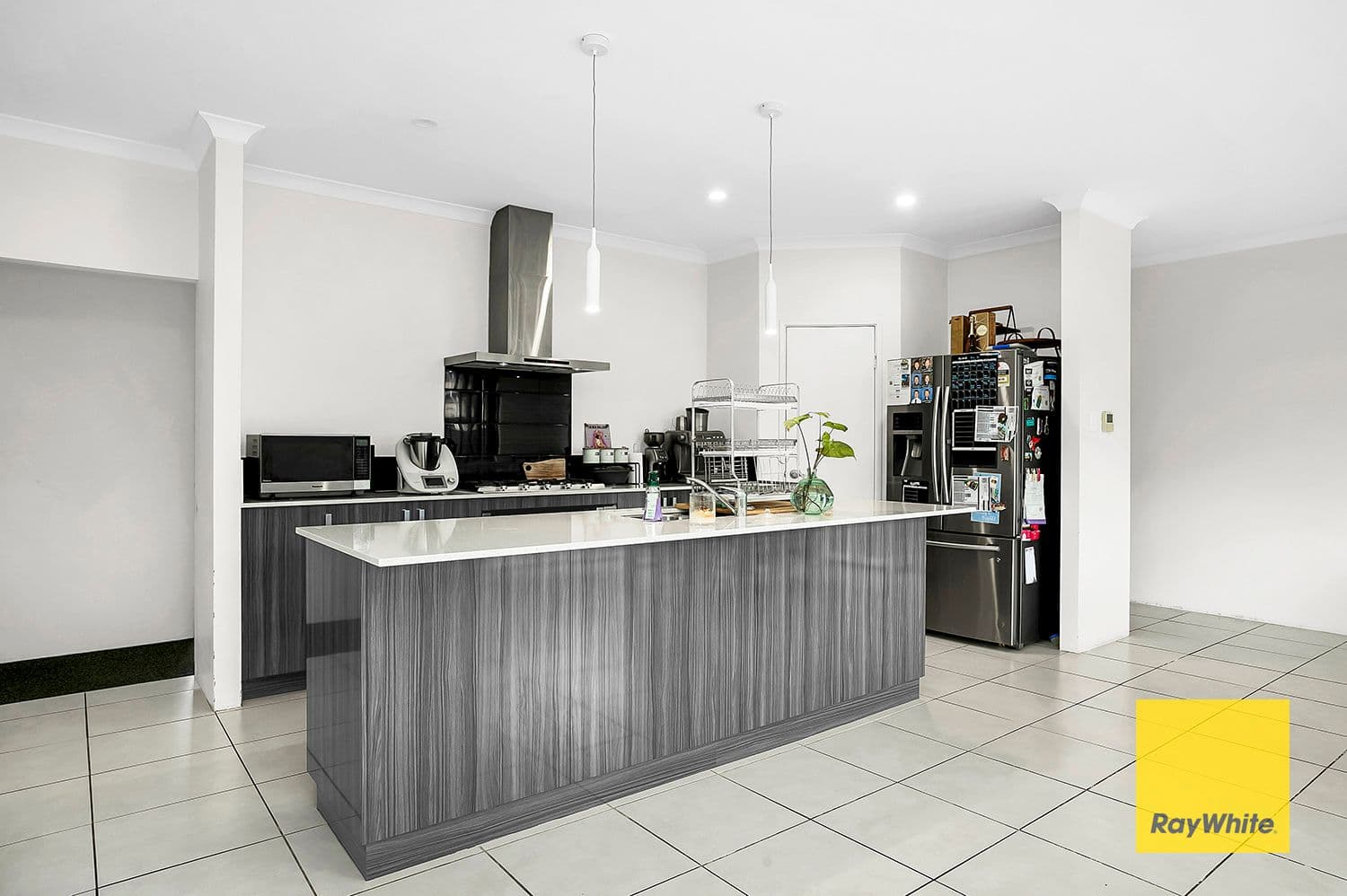13 Ernest Way, Hilbert WA 6112, Hilbert - Thumbnail 2