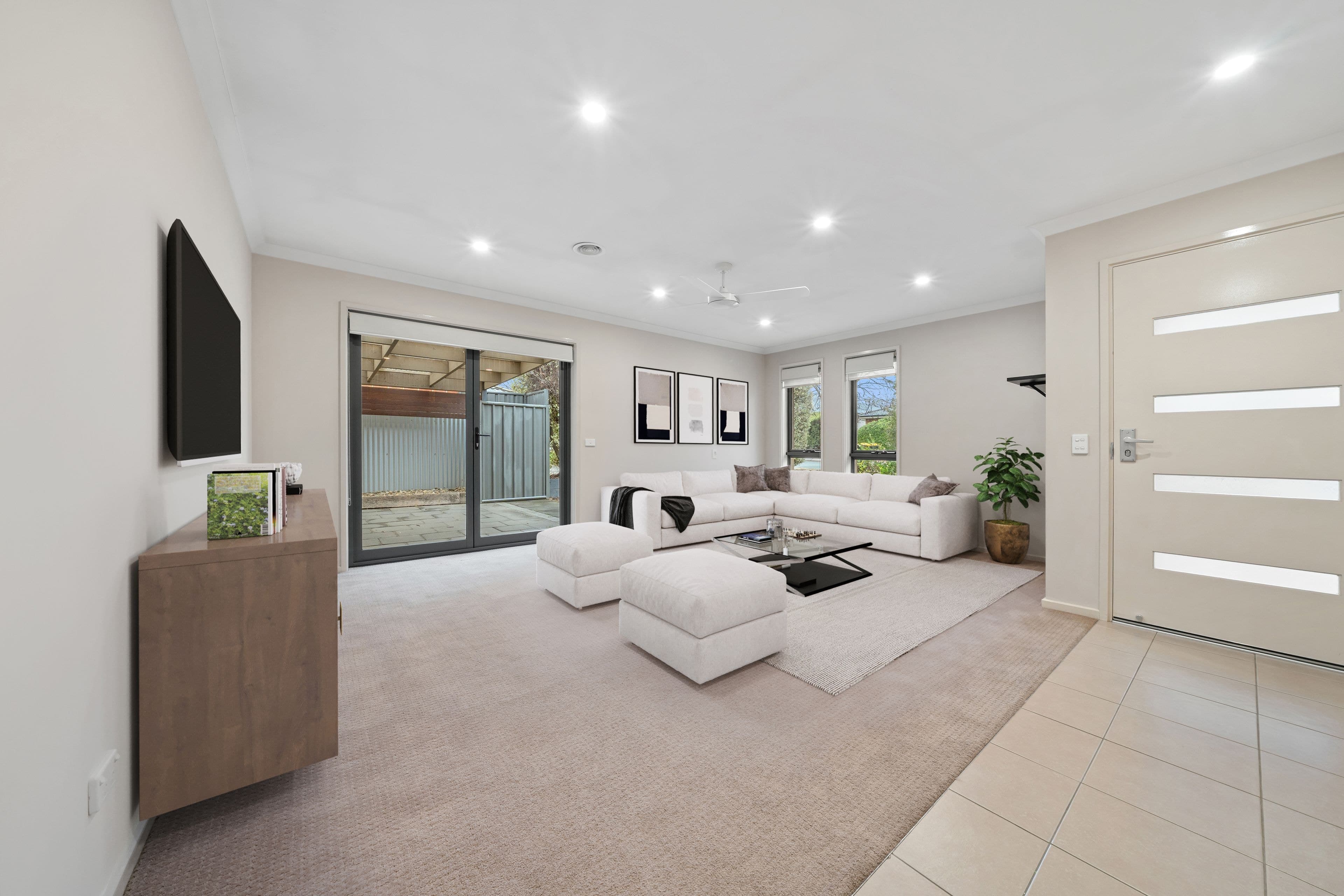 39 Courtneidge Street, Dunlop ACT 2615, Dunlop - Thumbnail 2