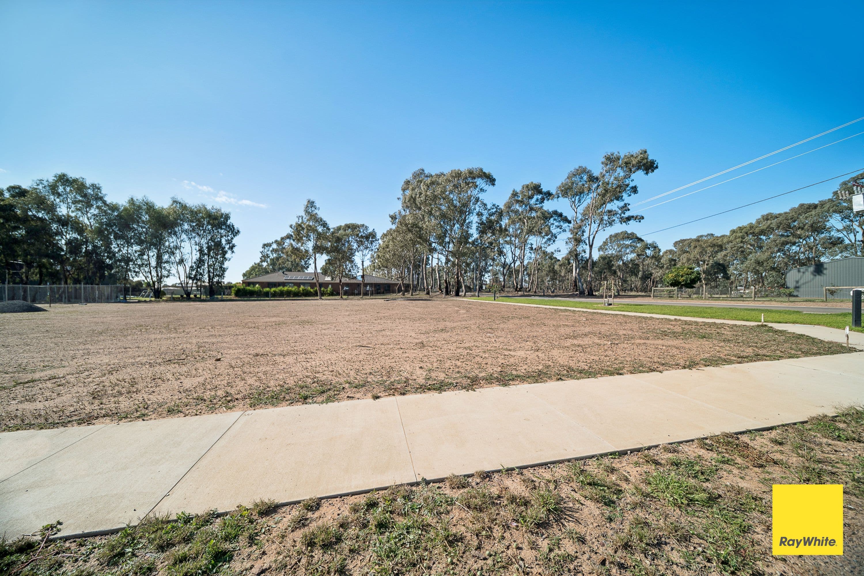2 Wallawa Place, Huntly VIC 3551, Huntly - Thumbnail 2