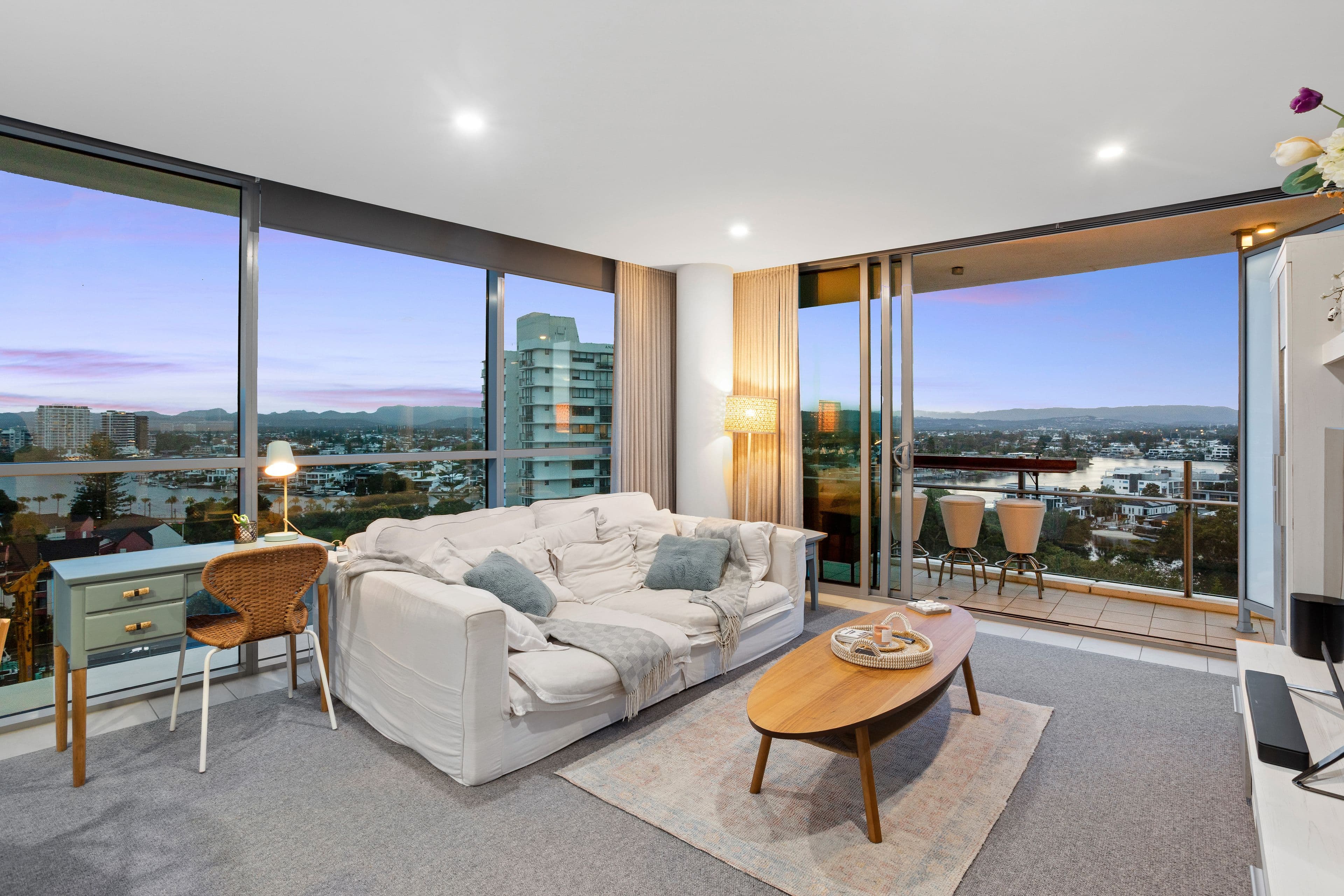 905/3018 Surfers Paradise Boulevard, Surfers Paradise QLD 4217, Surfers Paradise - Thumbnail 2