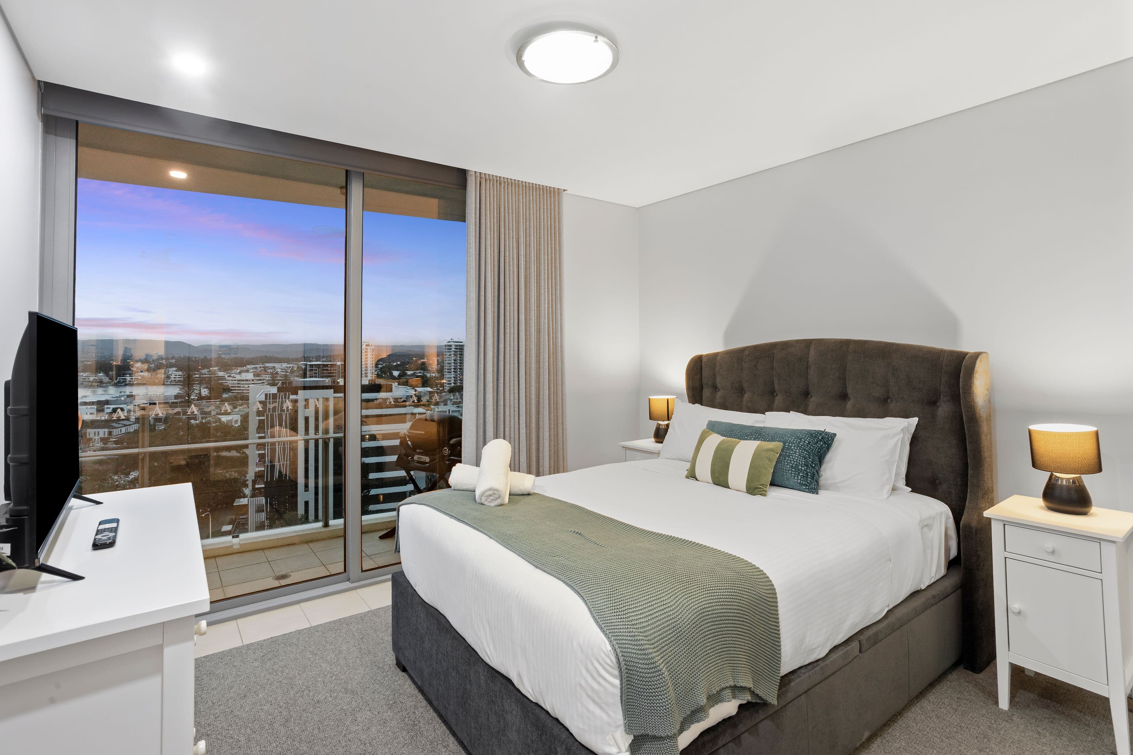 905/3018 Surfers Paradise Boulevard, Surfers Paradise QLD 4217, Surfers Paradise - Thumbnail 7