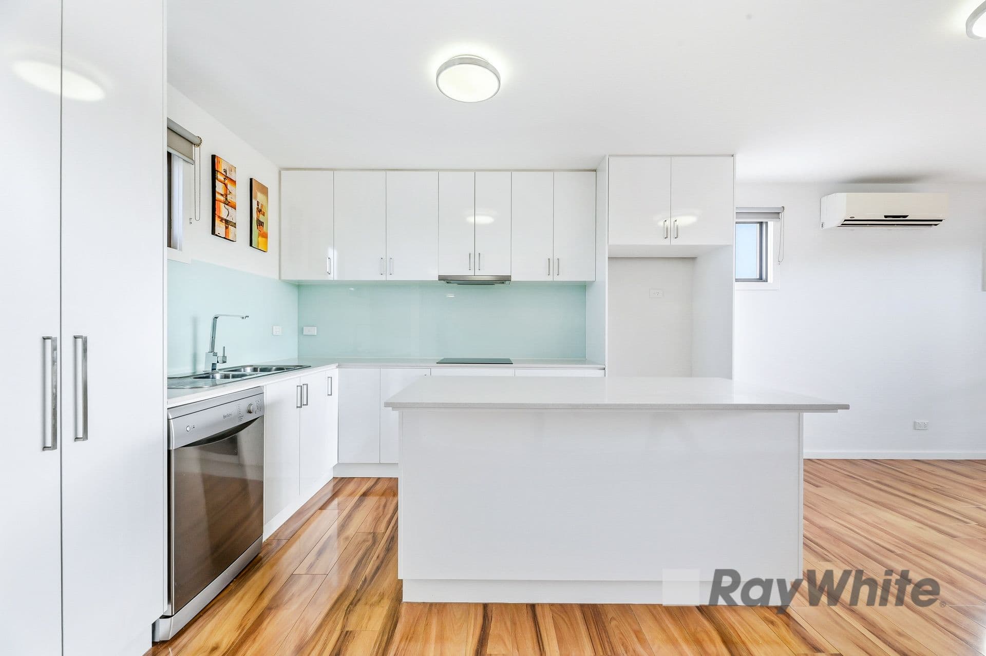 9/4 Gwenda Street, Dandenong VIC 3175, Dandenong - Thumbnail 4
