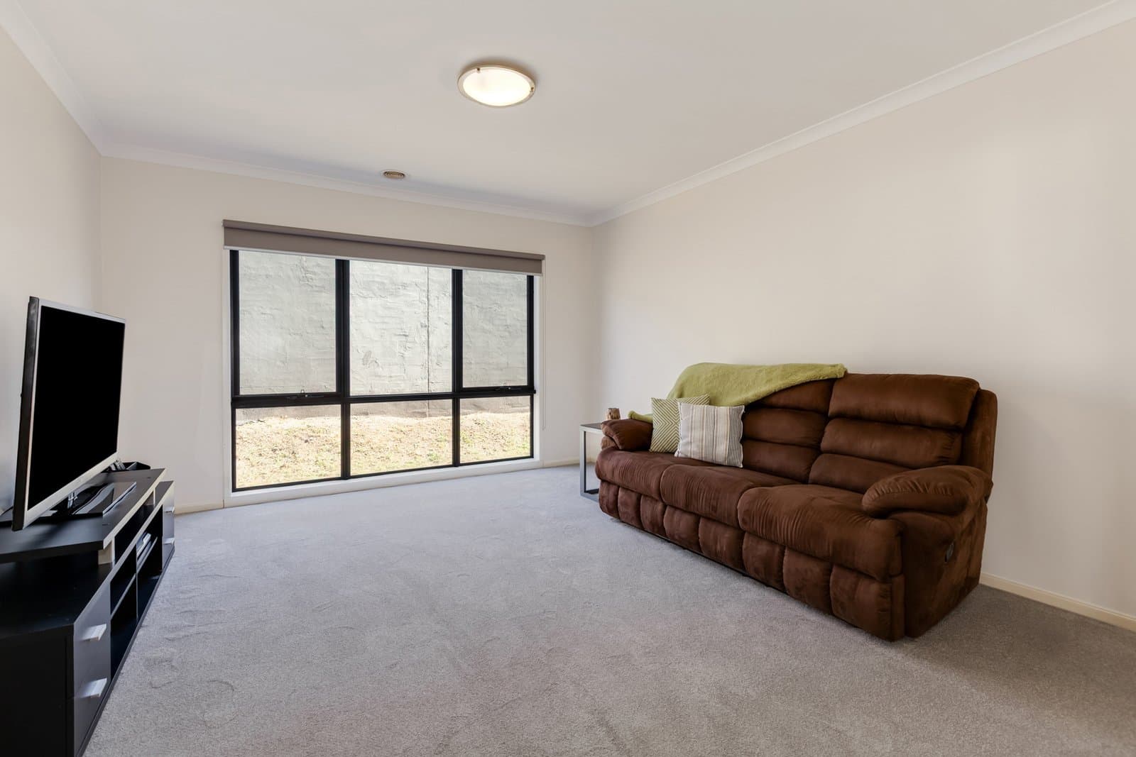 21 Chloe Drive, Broadford, Broadford - Thumbnail 4