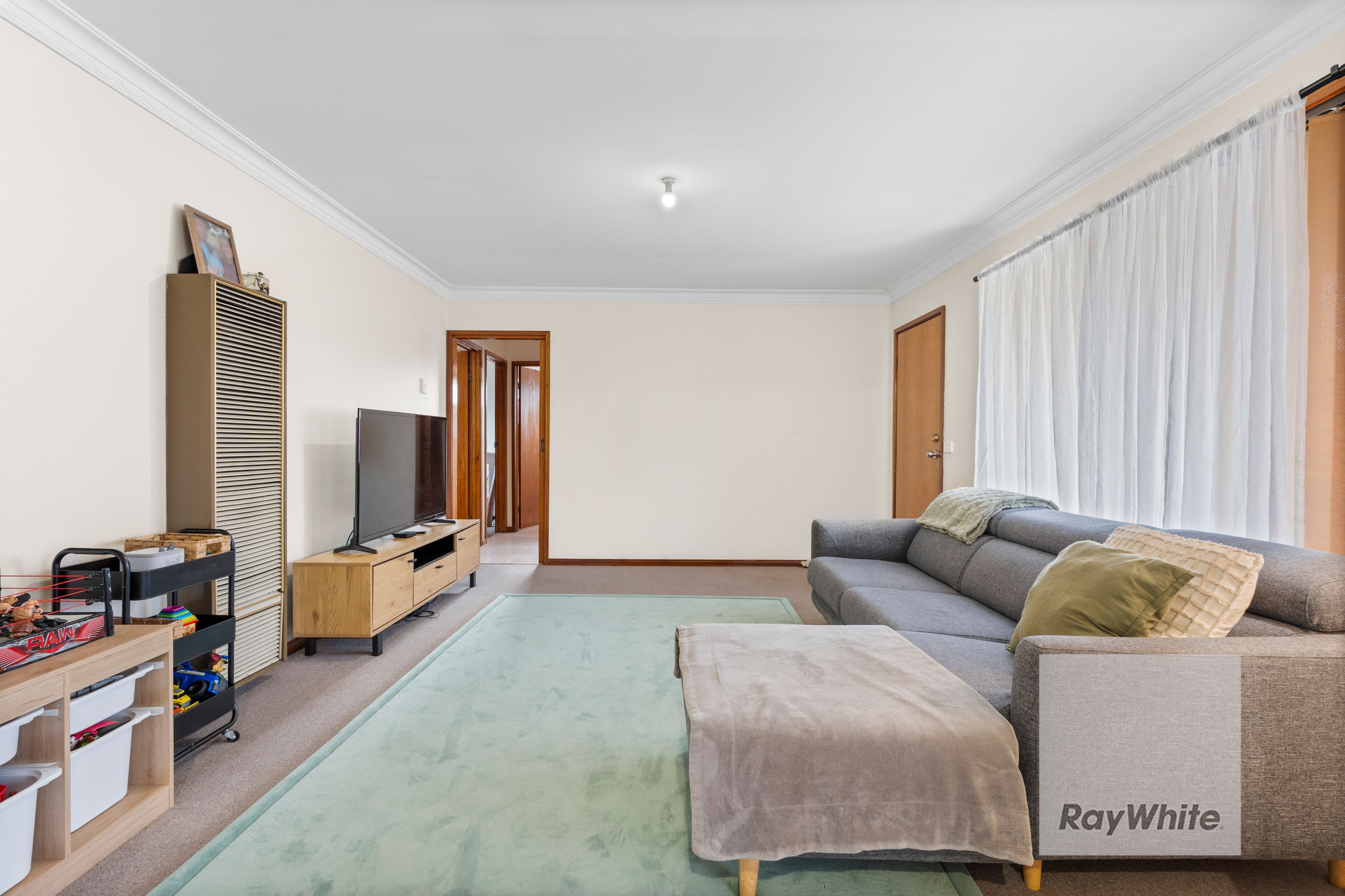 15 Ellerslie Street, Kingsbury VIC 3083, Kingsbury - Thumbnail 2