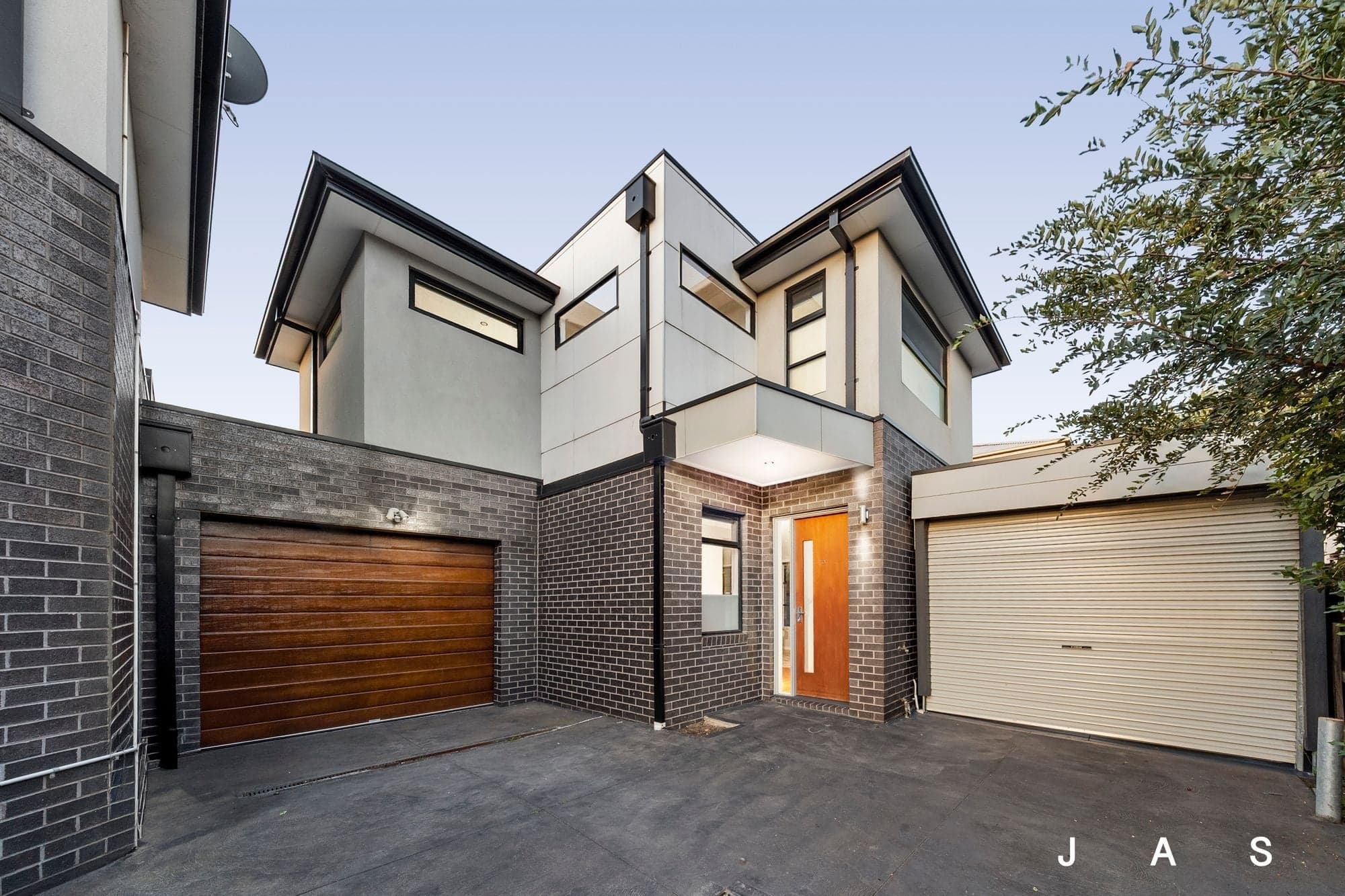 3/2 Coleman Street Maidstone VIC, Maidstone - Thumbnail 2