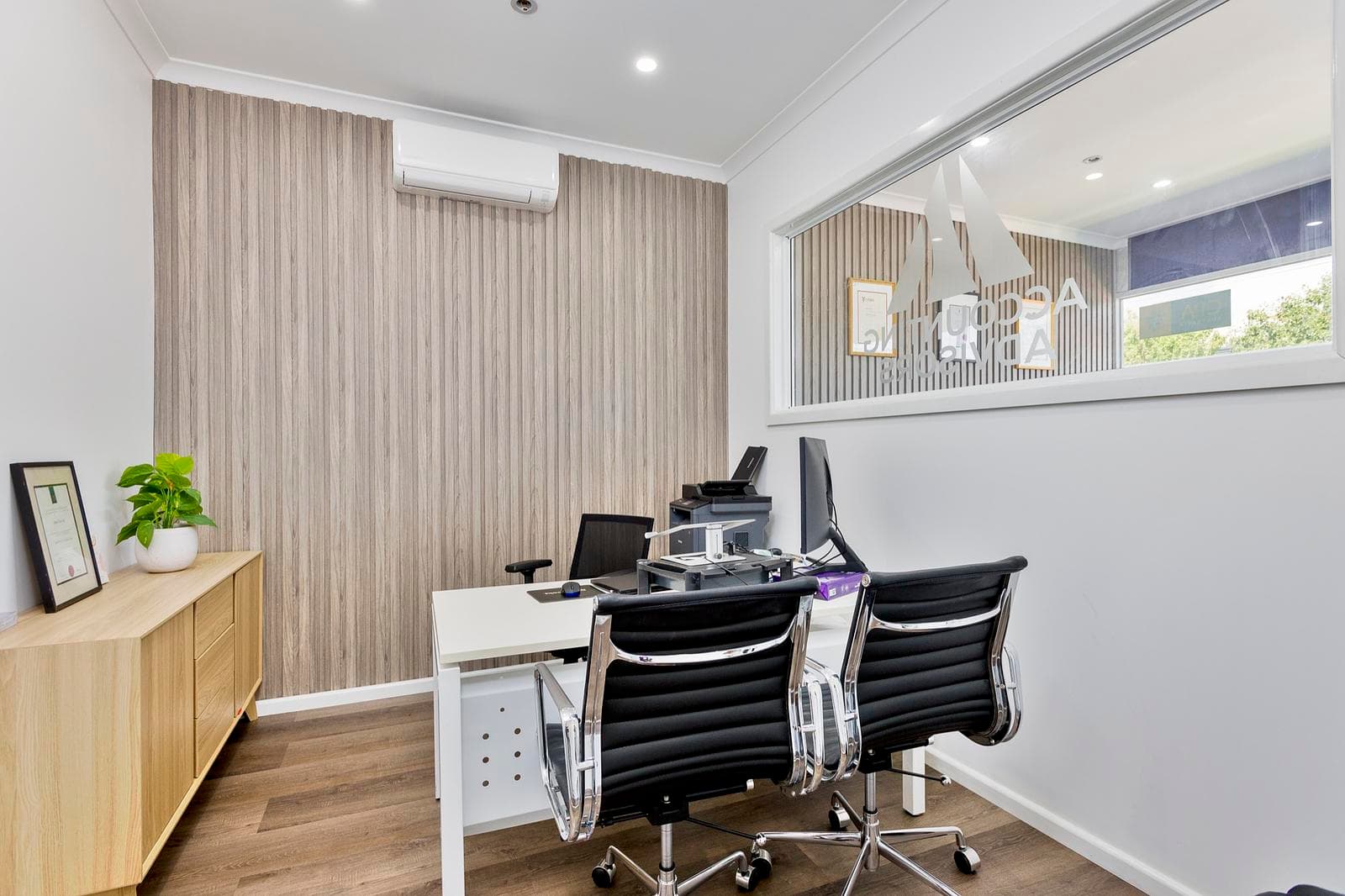 2 / 15 Windsor Avenue, SPRINGVALE VIC 3171, Springvale - Thumbnail 5