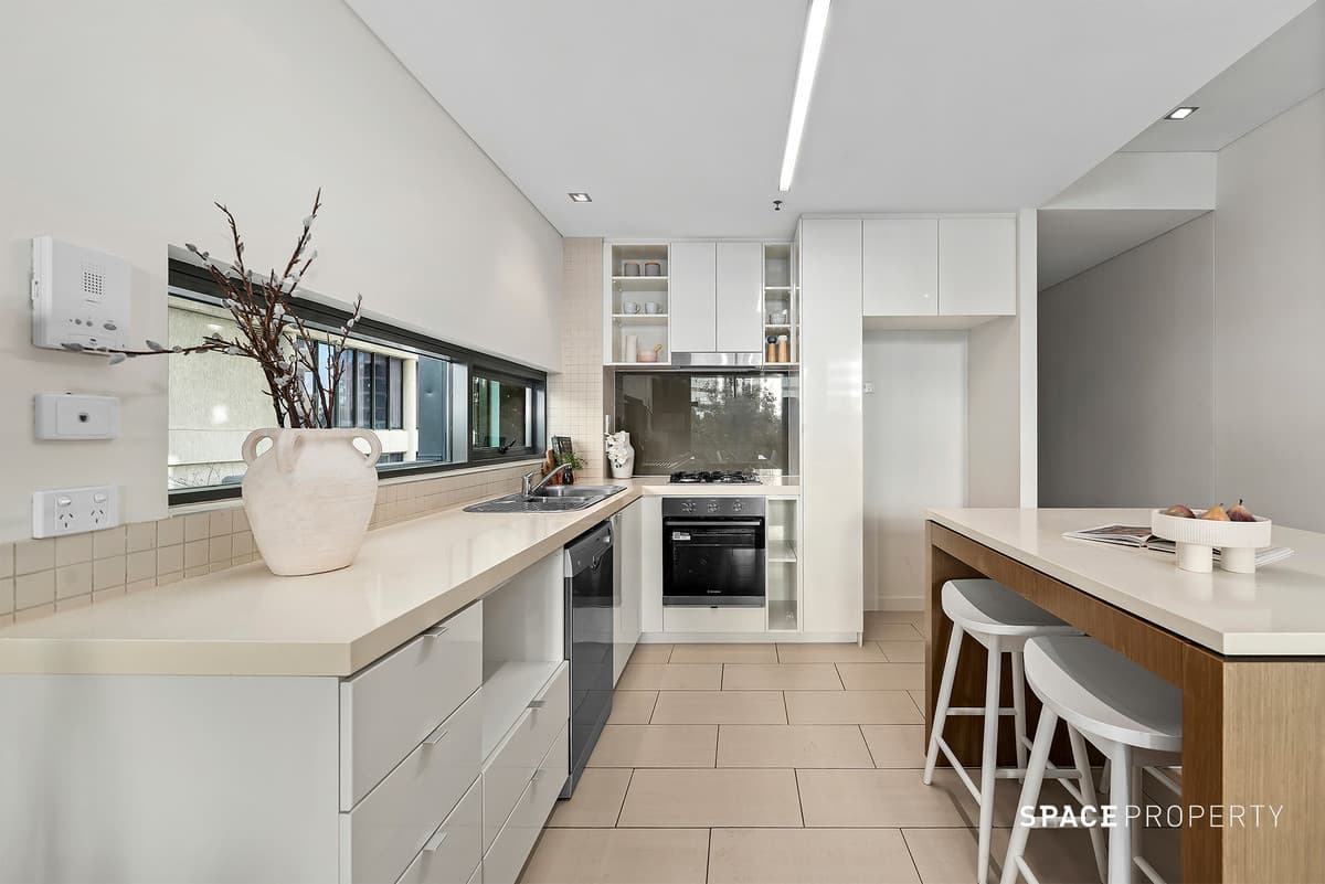 301 / 107 Astor Terrace, Spring Hill QLD 4000, Spring Hill - Thumbnail 6