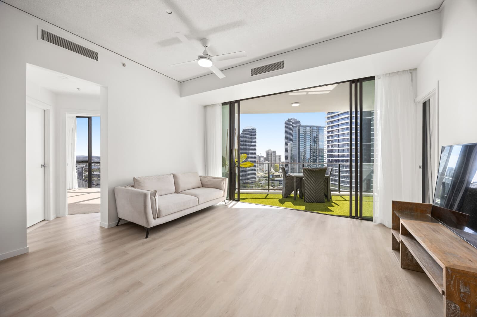 2402/22 Surf Parade Broadbeach QLD 4218, Broadbeach - Thumbnail 3