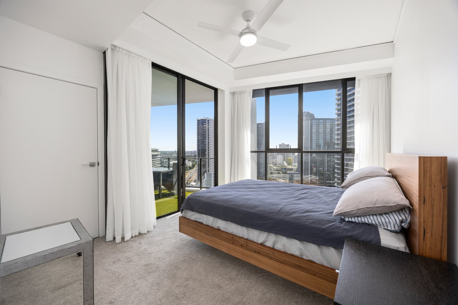 2402/22 Surf Parade Broadbeach QLD 4218, Broadbeach - Thumbnail 7